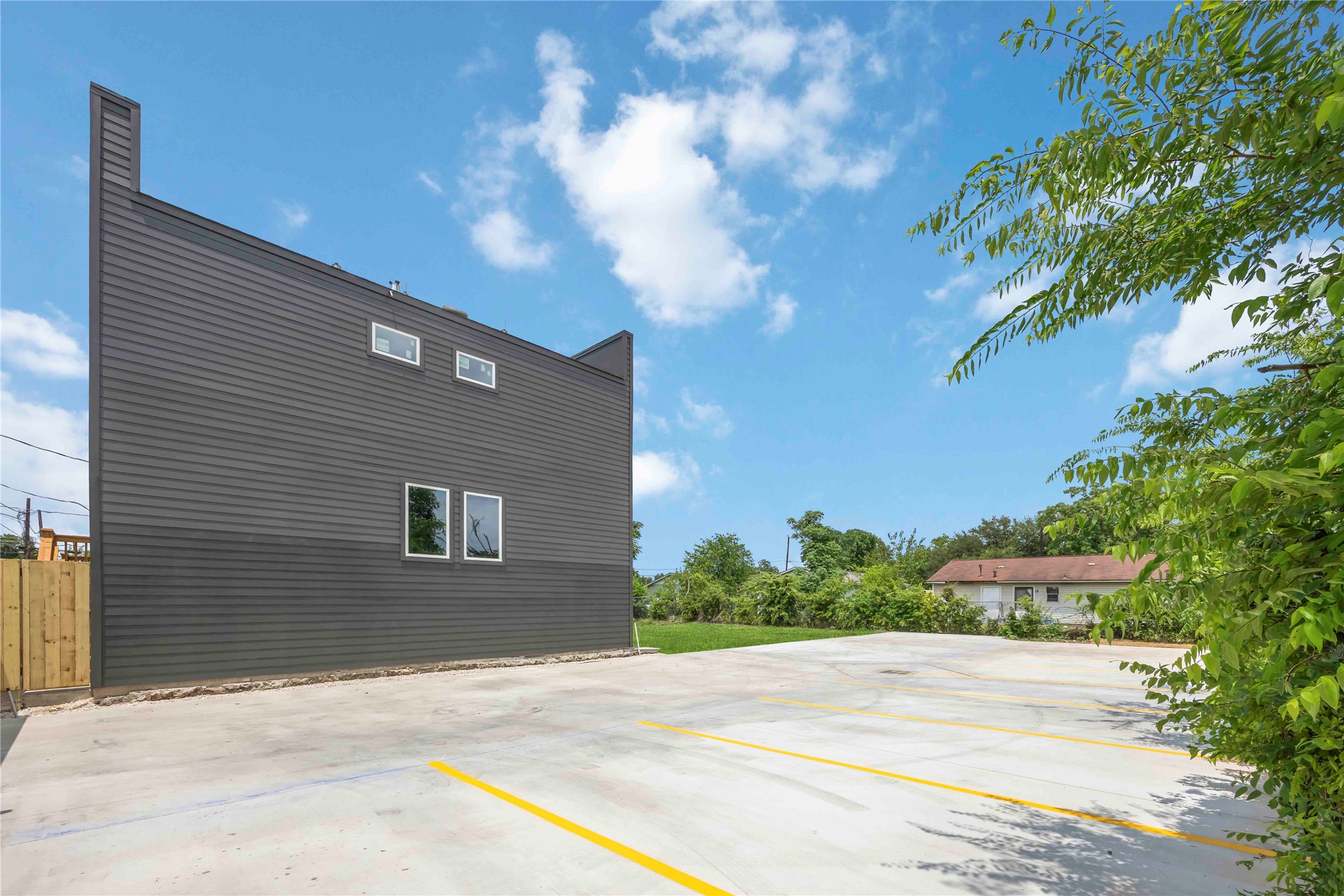 2110 - 2112 Des Chaumes Street , Houston, TX, 77026 | 53940585 | Realty Texas LLC