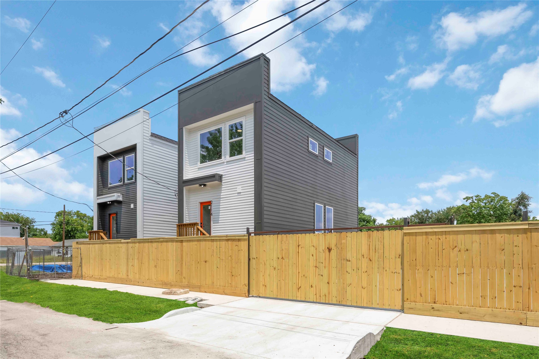 2110 - 2112 Des Chaumes Street , Houston, TX, 77026 | 53940585 | Realty Texas LLC