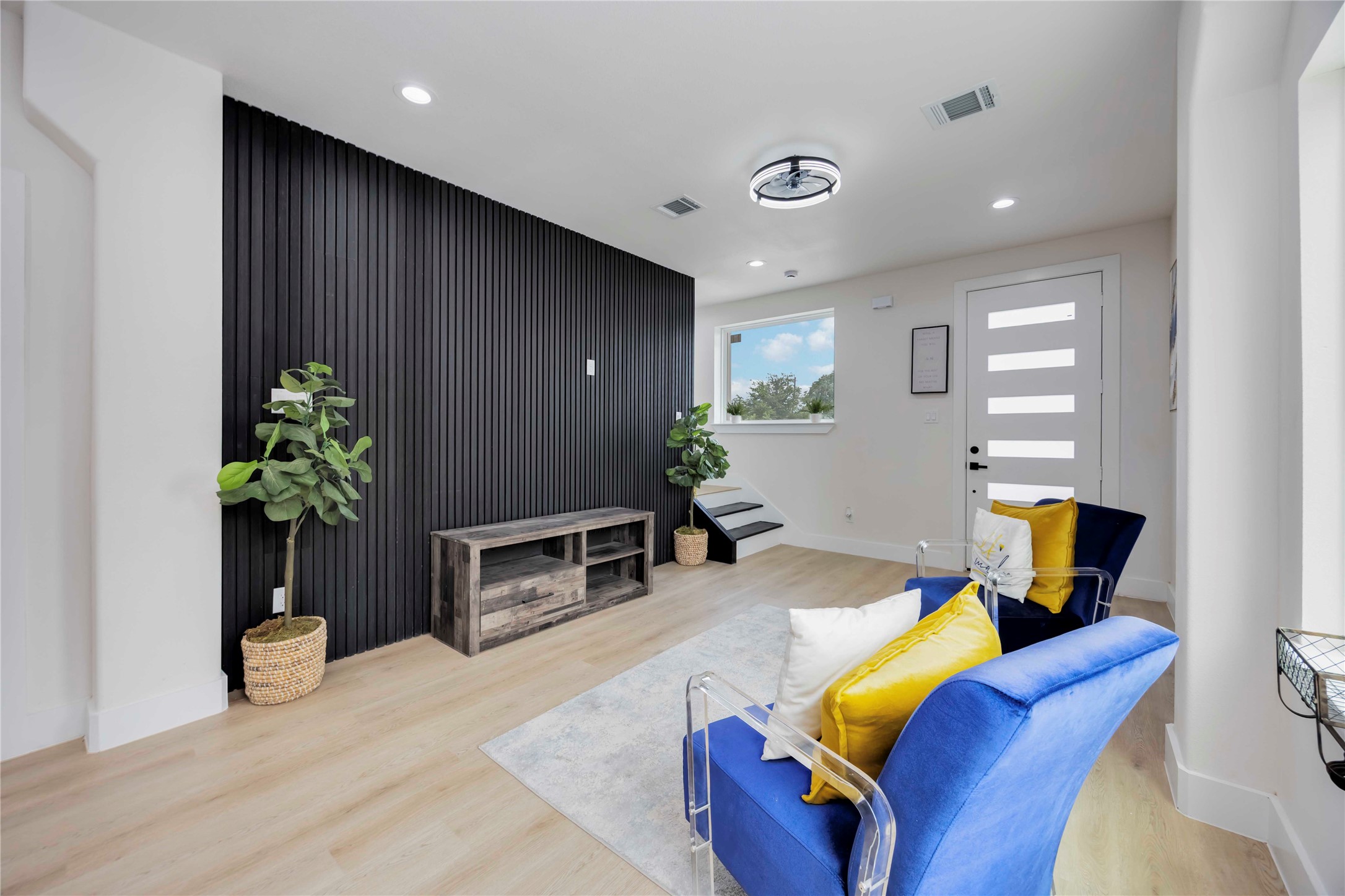 2110 - 2112 Des Chaumes Street , Houston, TX, 77026 | 53940585 | Realty Texas LLC