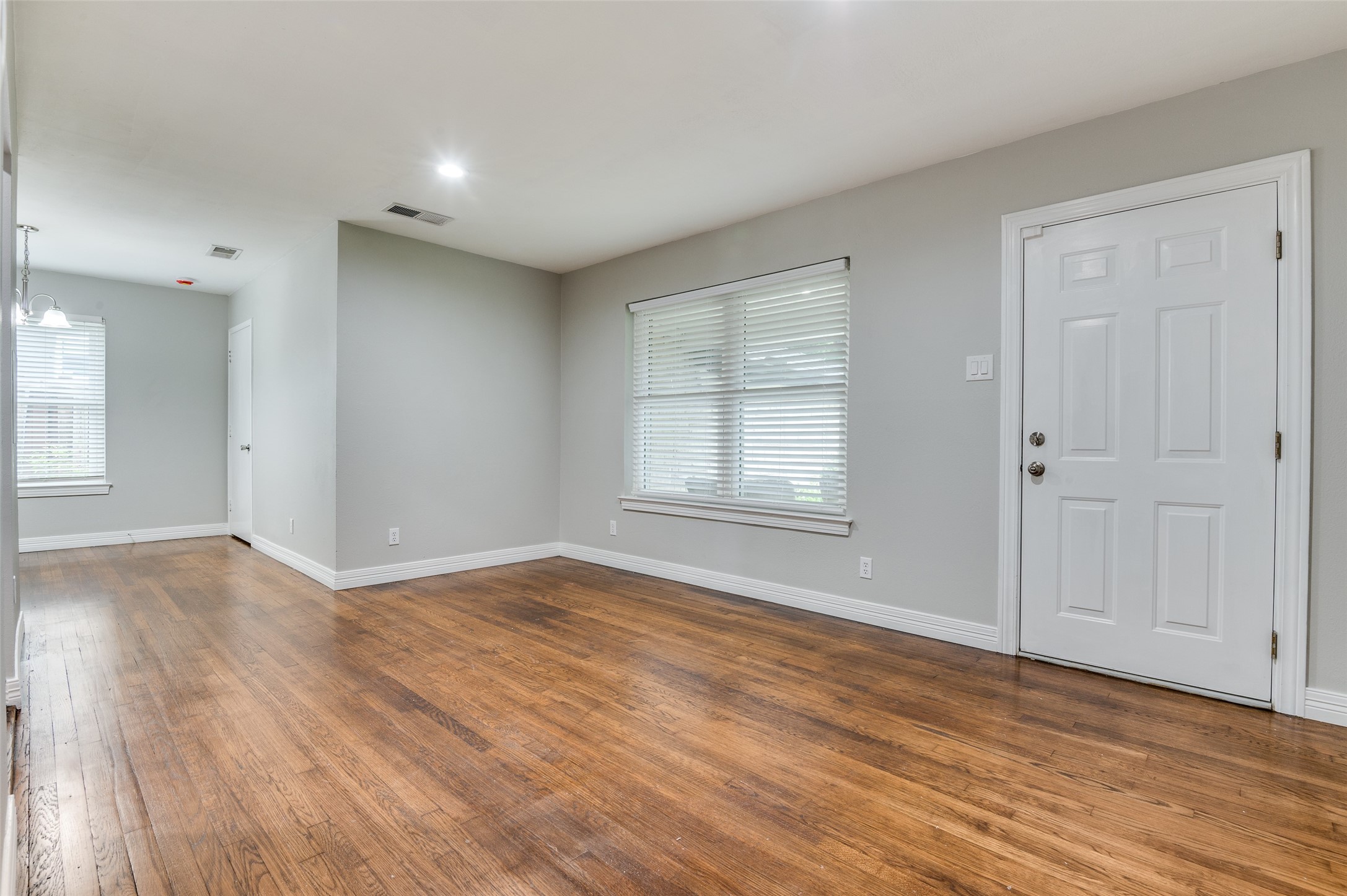 3202 Texas Drive , Dallas, TX, 75211 | 20950415 | Realty Texas LLC
