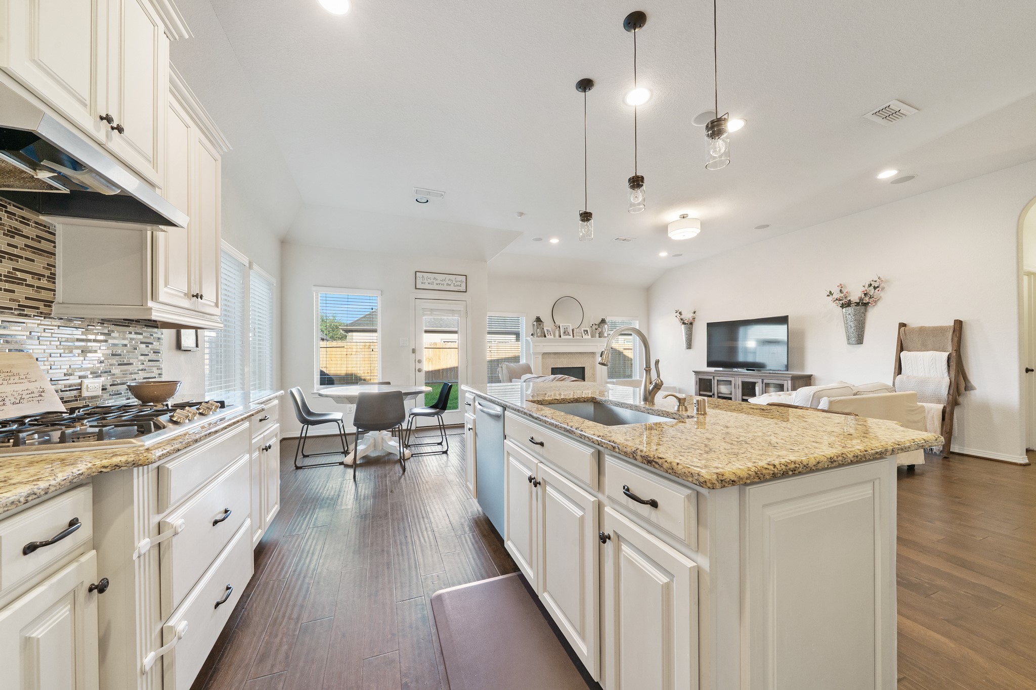 2935 Dawn Haven Lane , Pearland, TX, 77584 | 67512607 | Realty Texas LLC