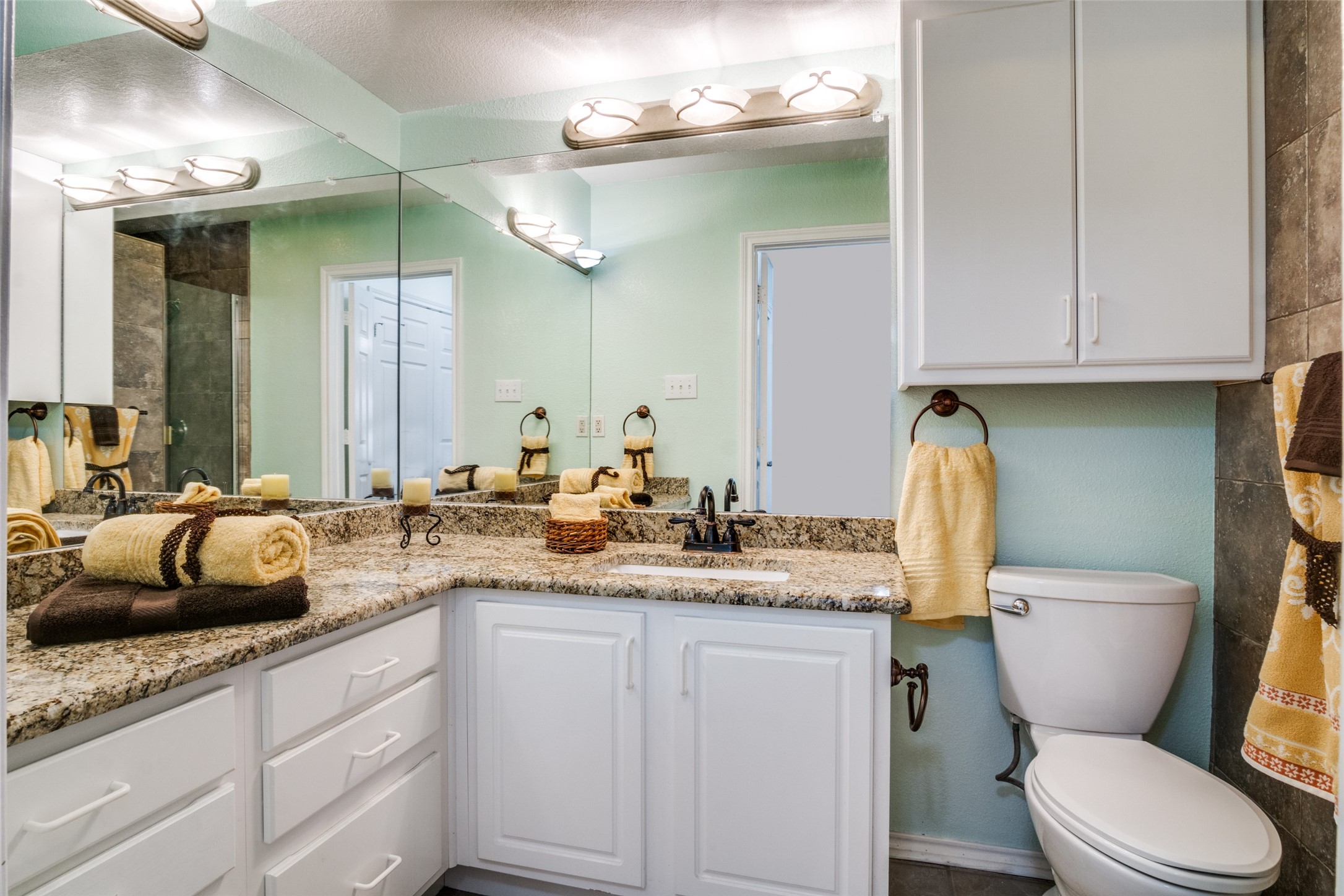 1112 Forest Creek Street , Benbrook, TX, 76126 | 20929349 | Realty Texas LLC