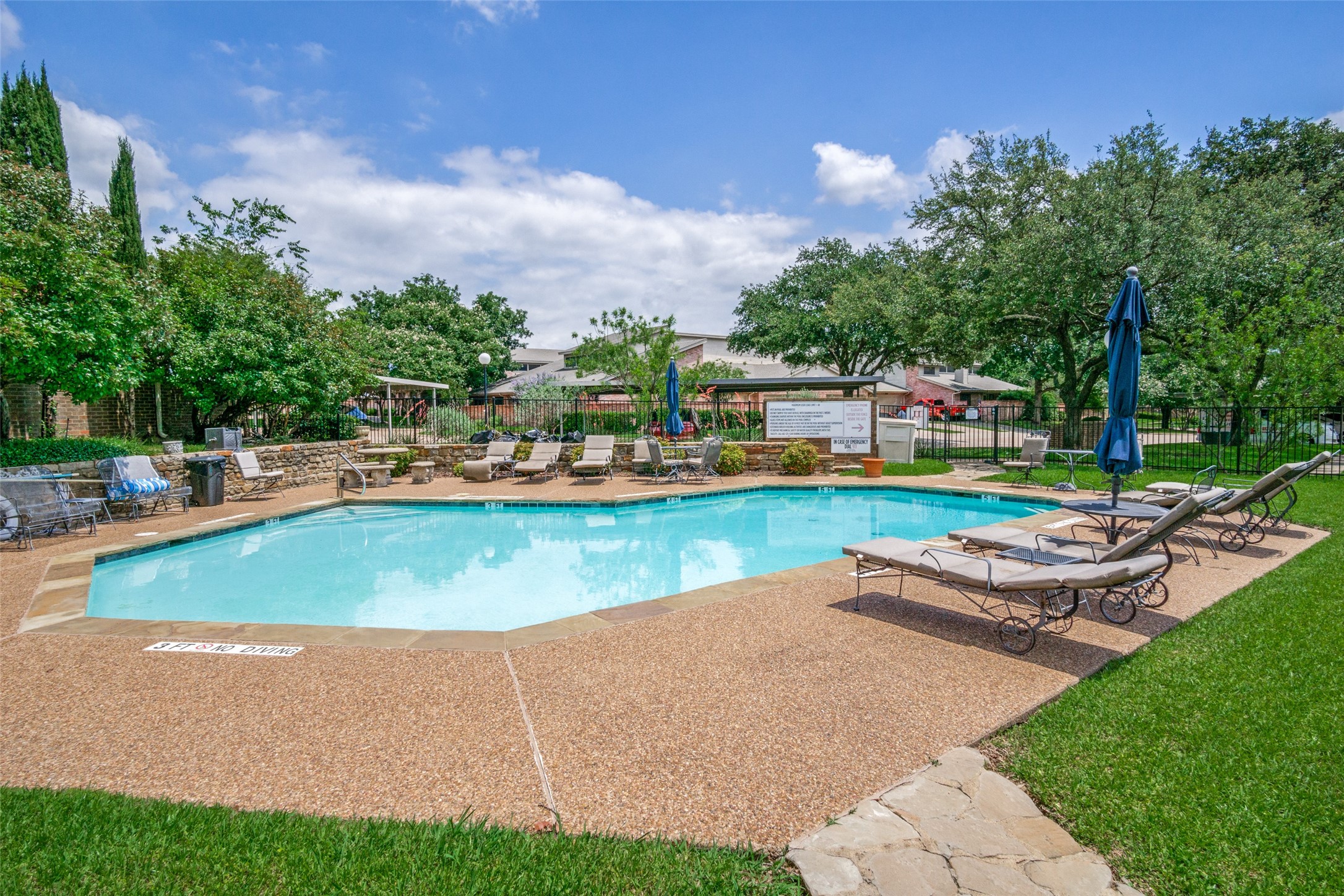 1112 Forest Creek Street , Benbrook, TX, 76126 | 20929349 | Realty Texas LLC