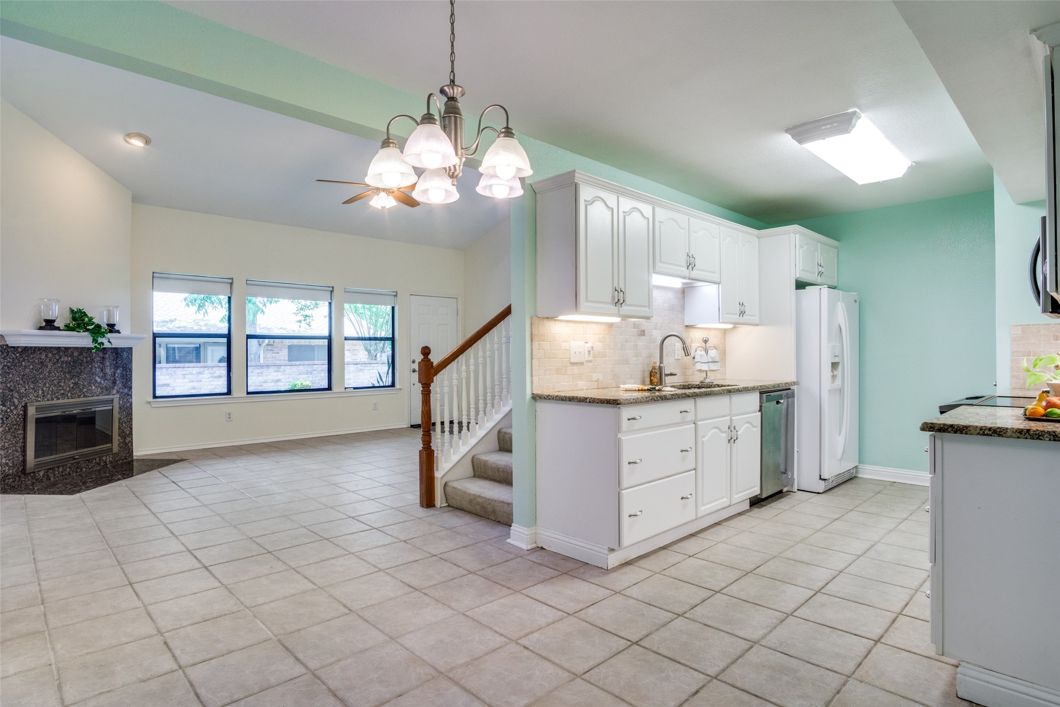 1112 Forest Creek Street , Benbrook, TX, 76126 | 20929349 | Realty Texas LLC