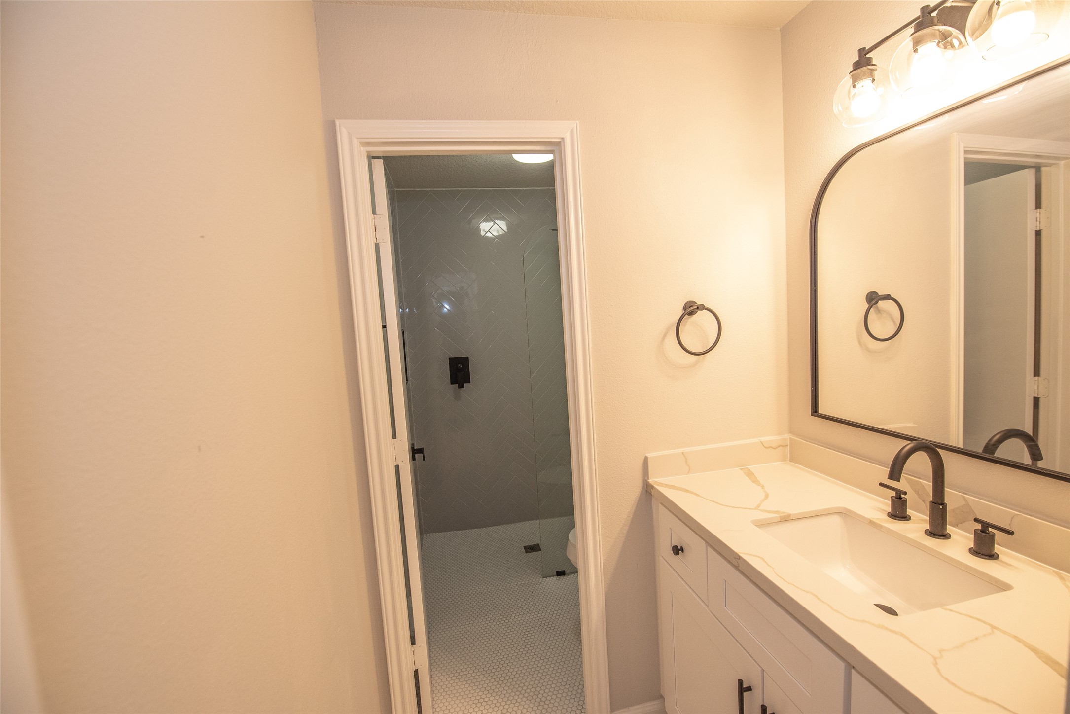 7707 Kempsey Lane , Houston, TX, 77040 | 78642935 | Realty Texas LLC