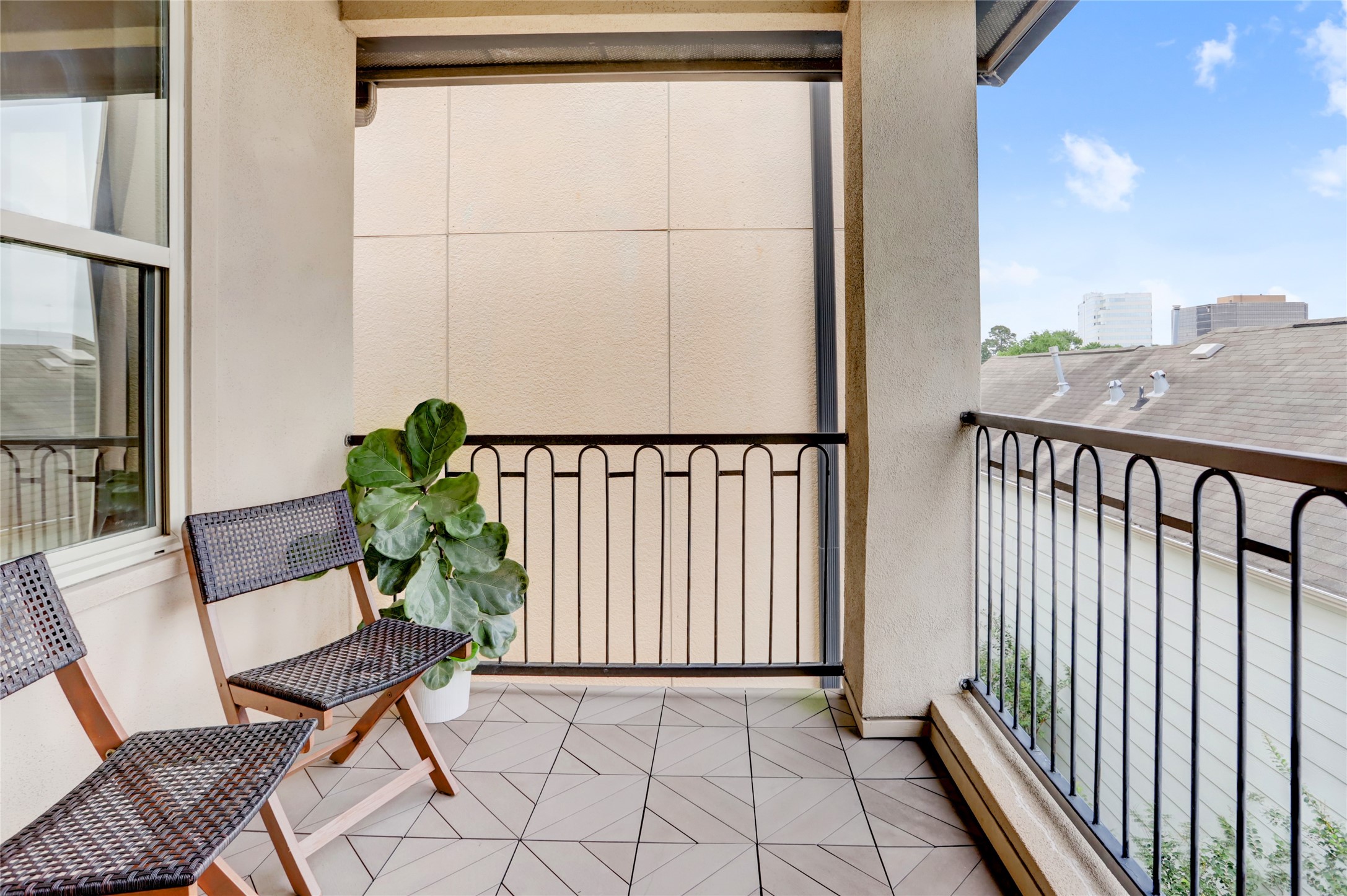1348 W 25th Street , Houston, TX, 77008 | 84676613 | Realty Texas LLC