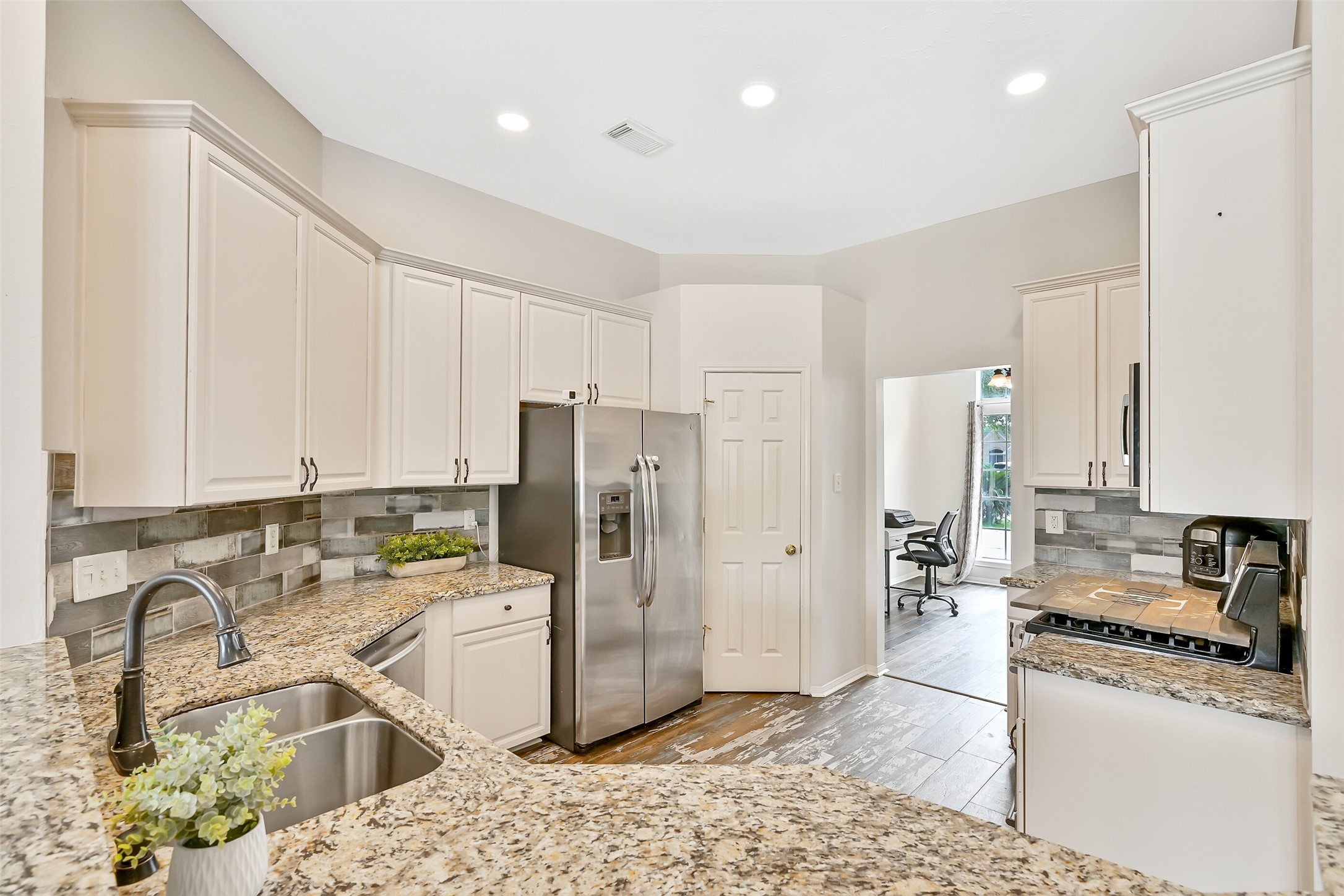 3607 Brandon Court , Pasadena, TX, 77505 | 76461728 | Realty Texas LLC