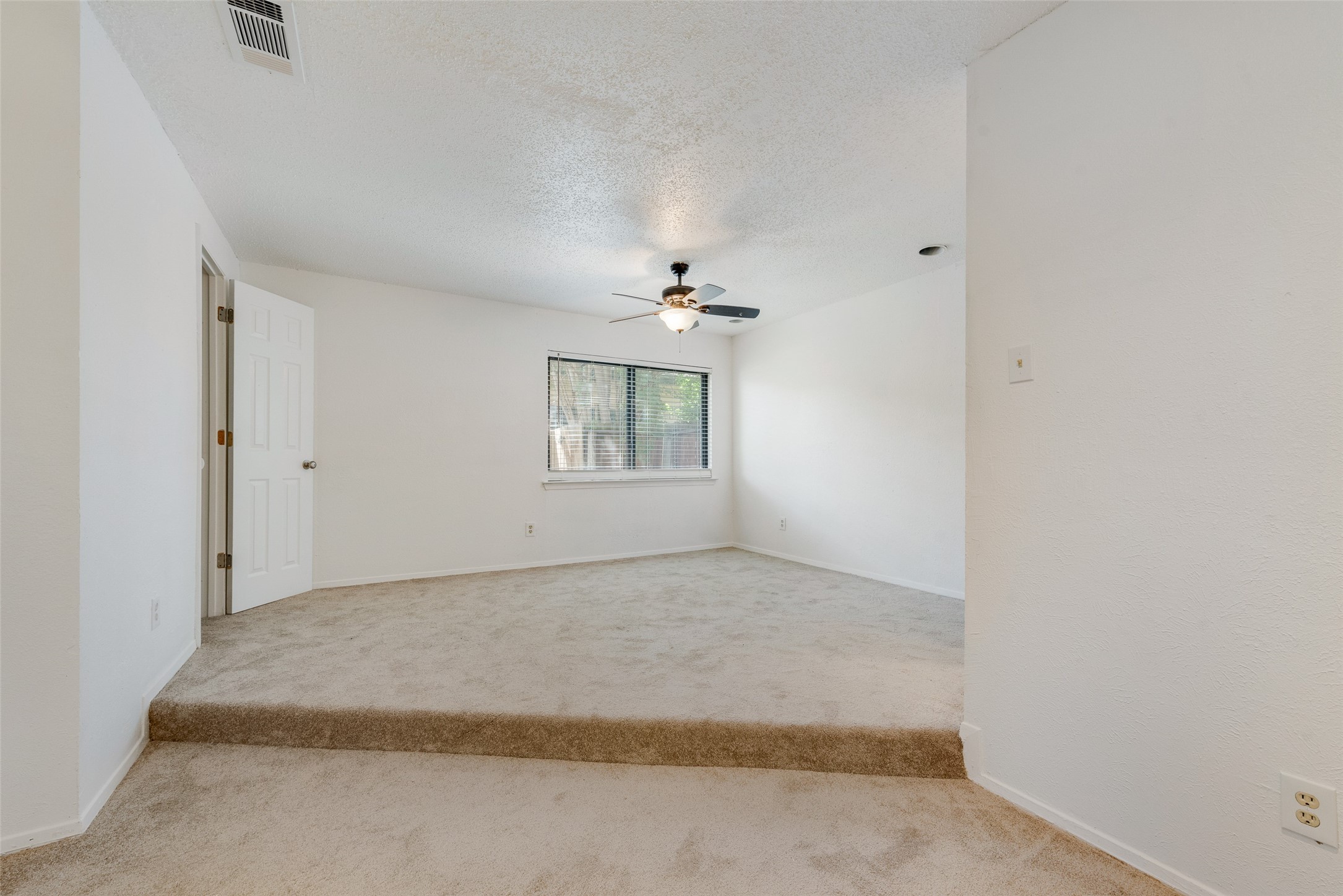 43 Merrie Circle , Richardson, TX, 75081 | 20950778 | Realty Texas LLC