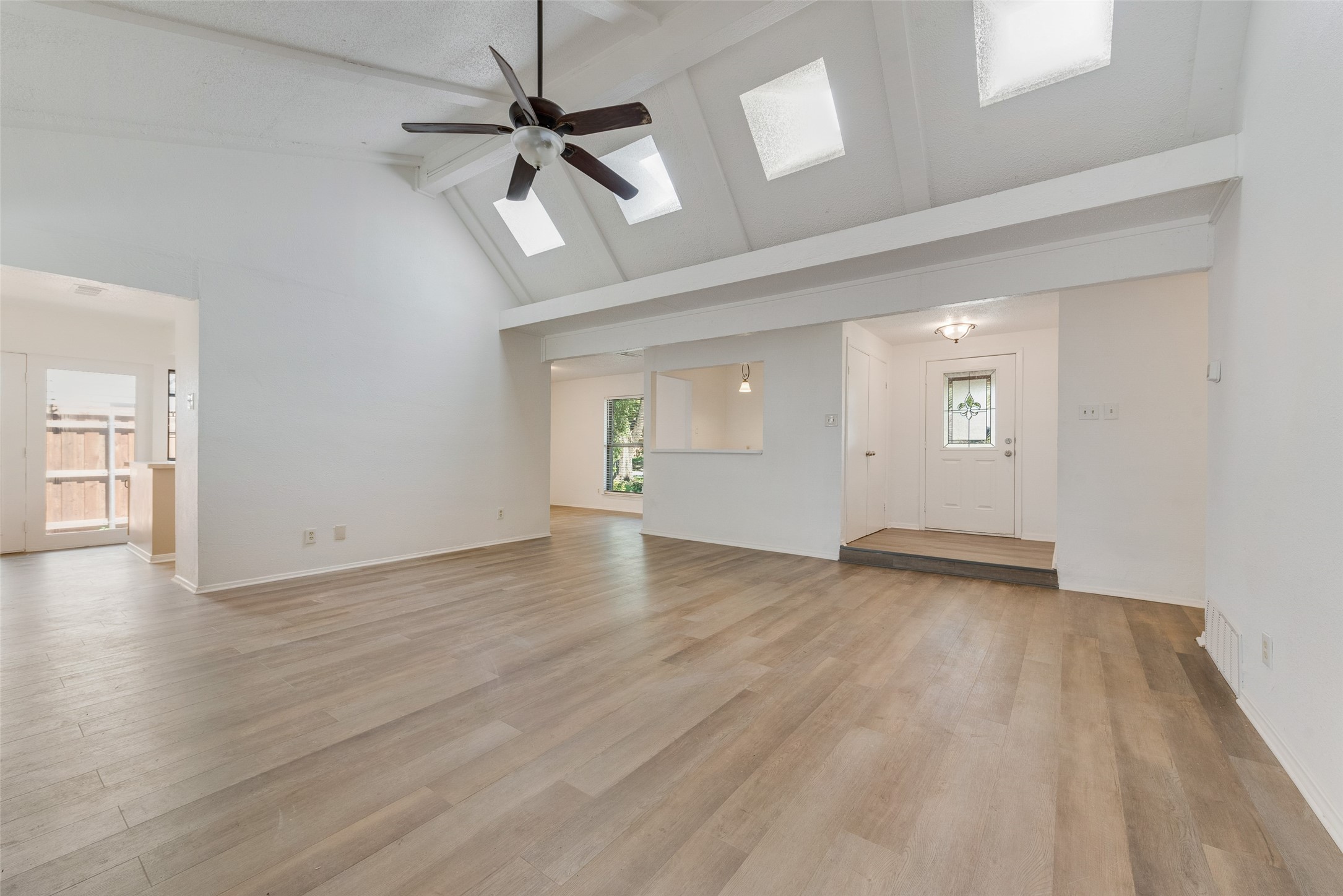 43 Merrie Circle , Richardson, TX, 75081 | 20950778 | Realty Texas LLC