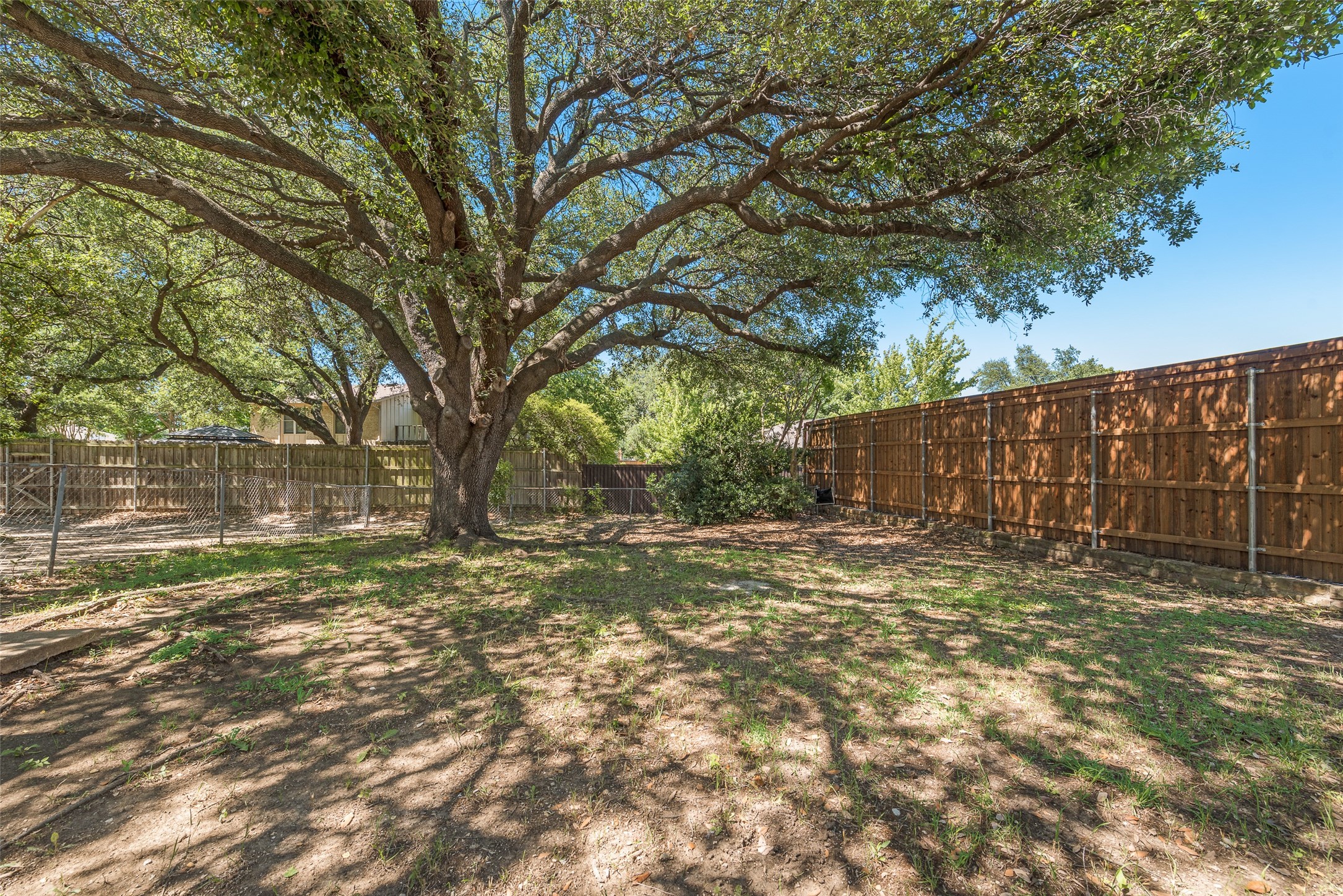43 Merrie Circle , Richardson, TX, 75081 | 20950778 | Realty Texas LLC