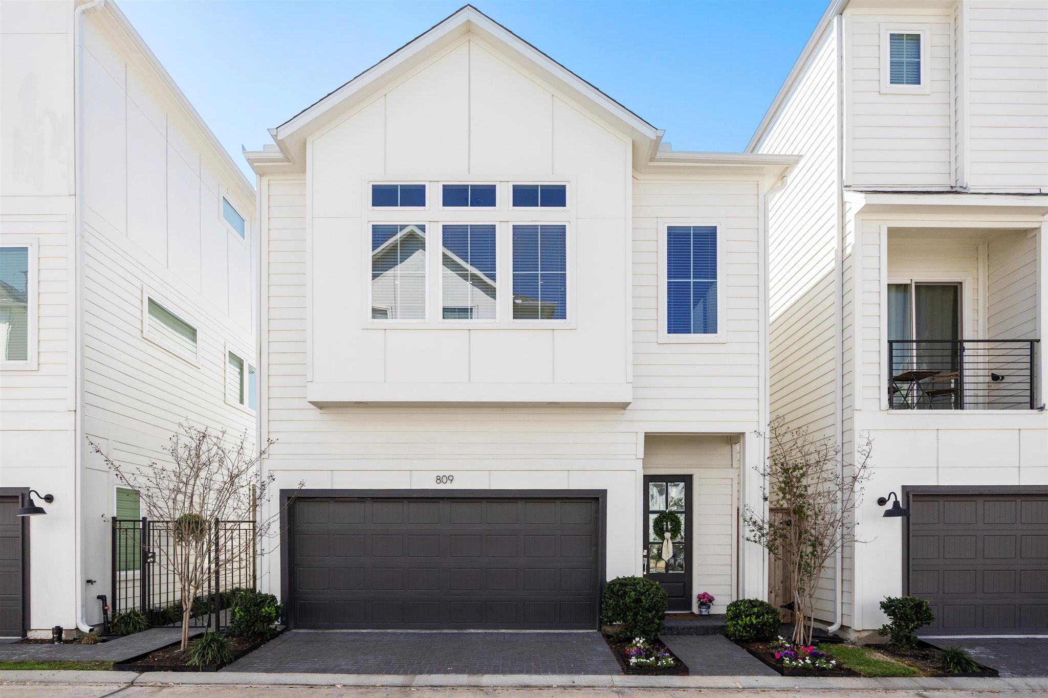 809 Burton Landing Lane , Houston, TX, 77008 | 33438715 | Realty Texas LLC