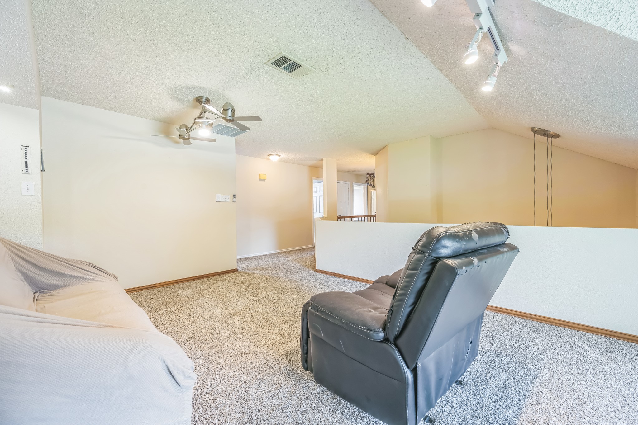 7413 Dana Lane , North Richland Hills, TX, 76182 | 20950948 | Realty Texas LLC