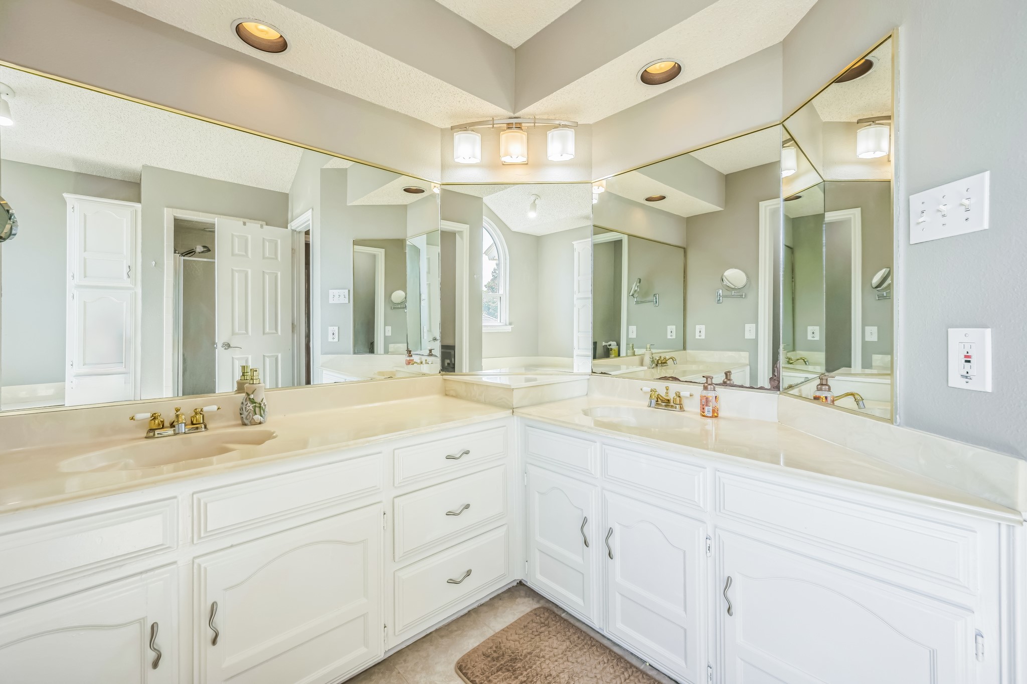 7413 Dana Lane , North Richland Hills, TX, 76182 | 20950948 | Realty Texas LLC