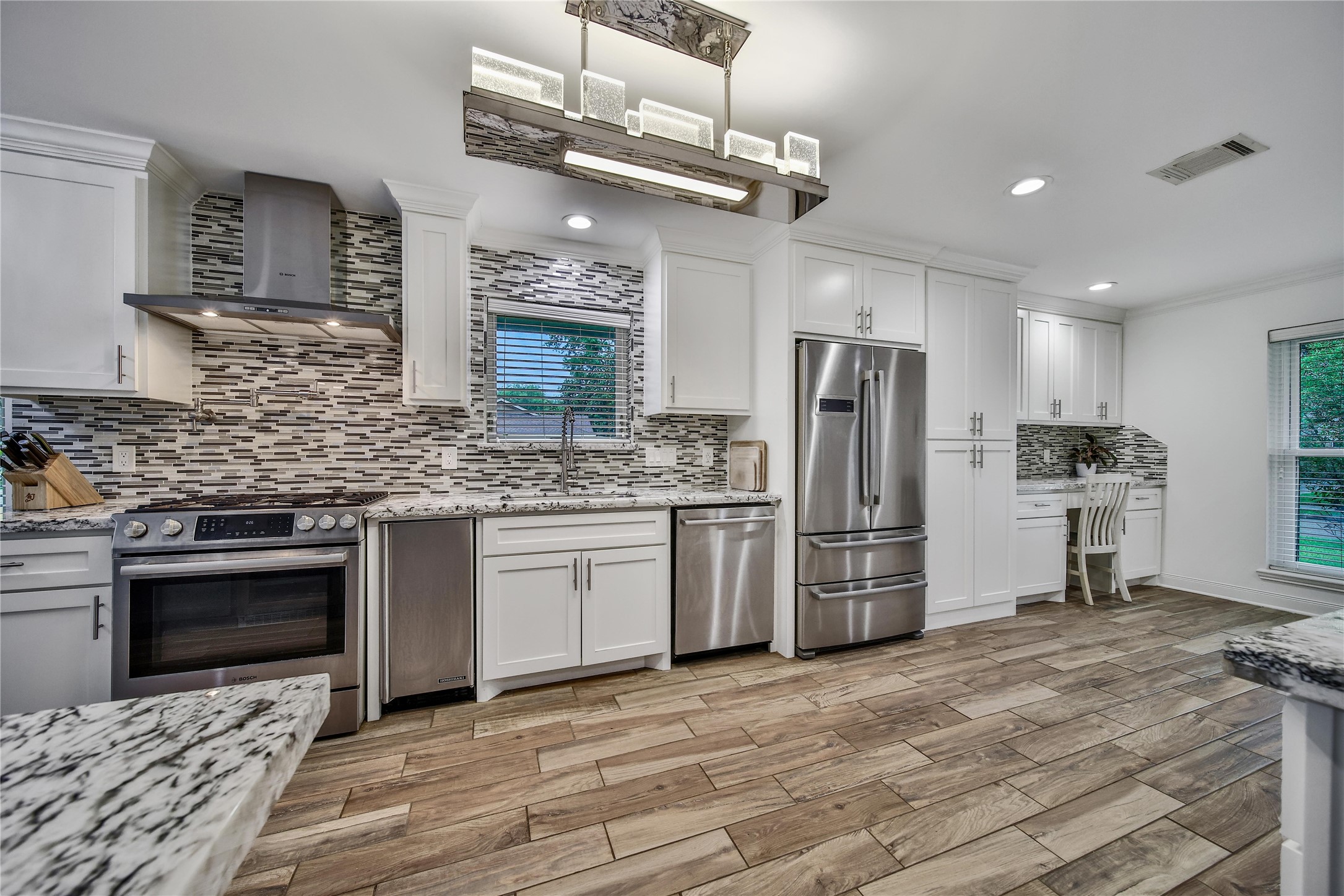 963 Thornton Road , Houston, TX, 77018 | 57349003 | Realty Texas LLC