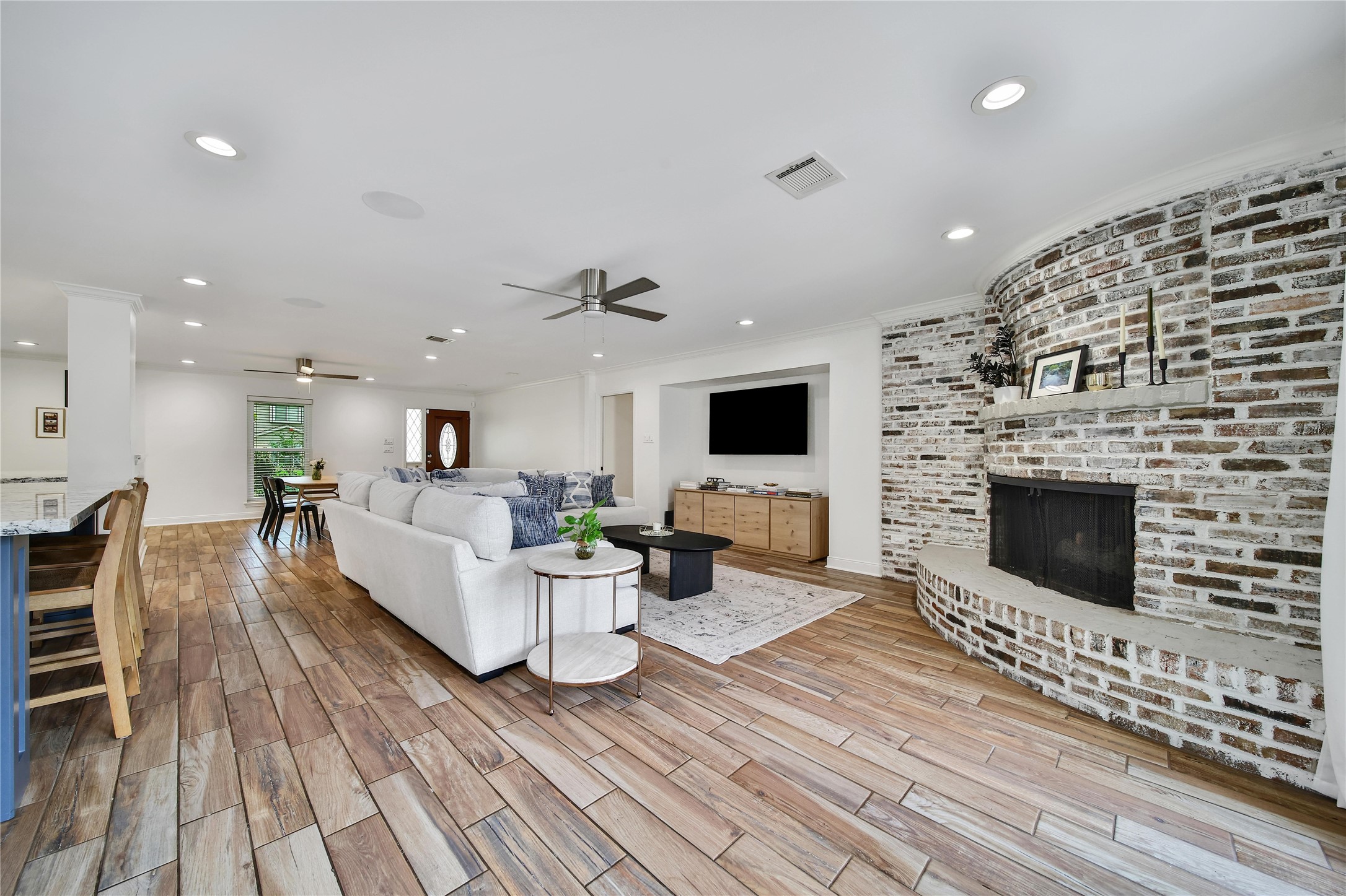963 Thornton Road , Houston, TX, 77018 | 57349003 | Realty Texas LLC
