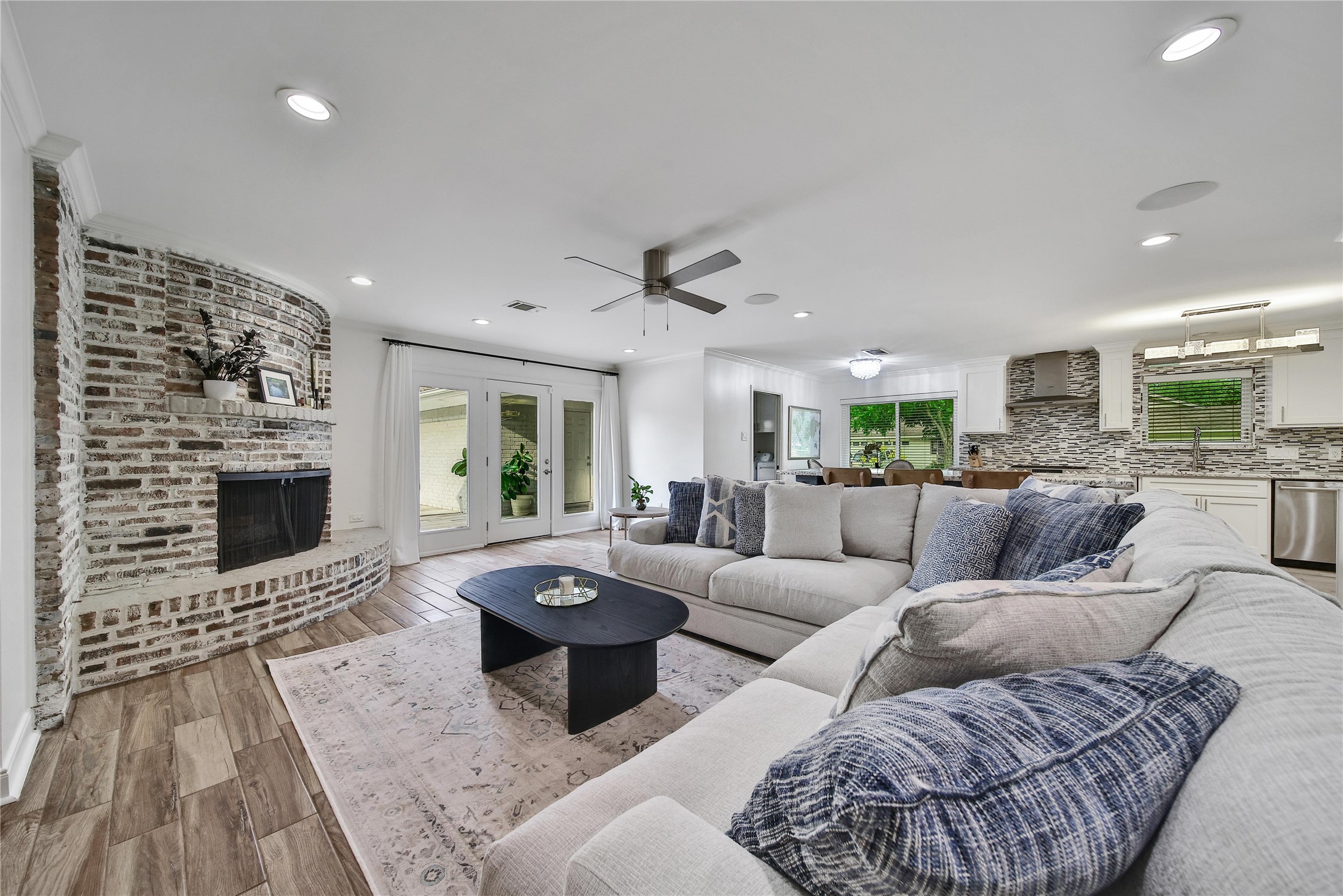 963 Thornton Road , Houston, TX, 77018 | 57349003 | Realty Texas LLC