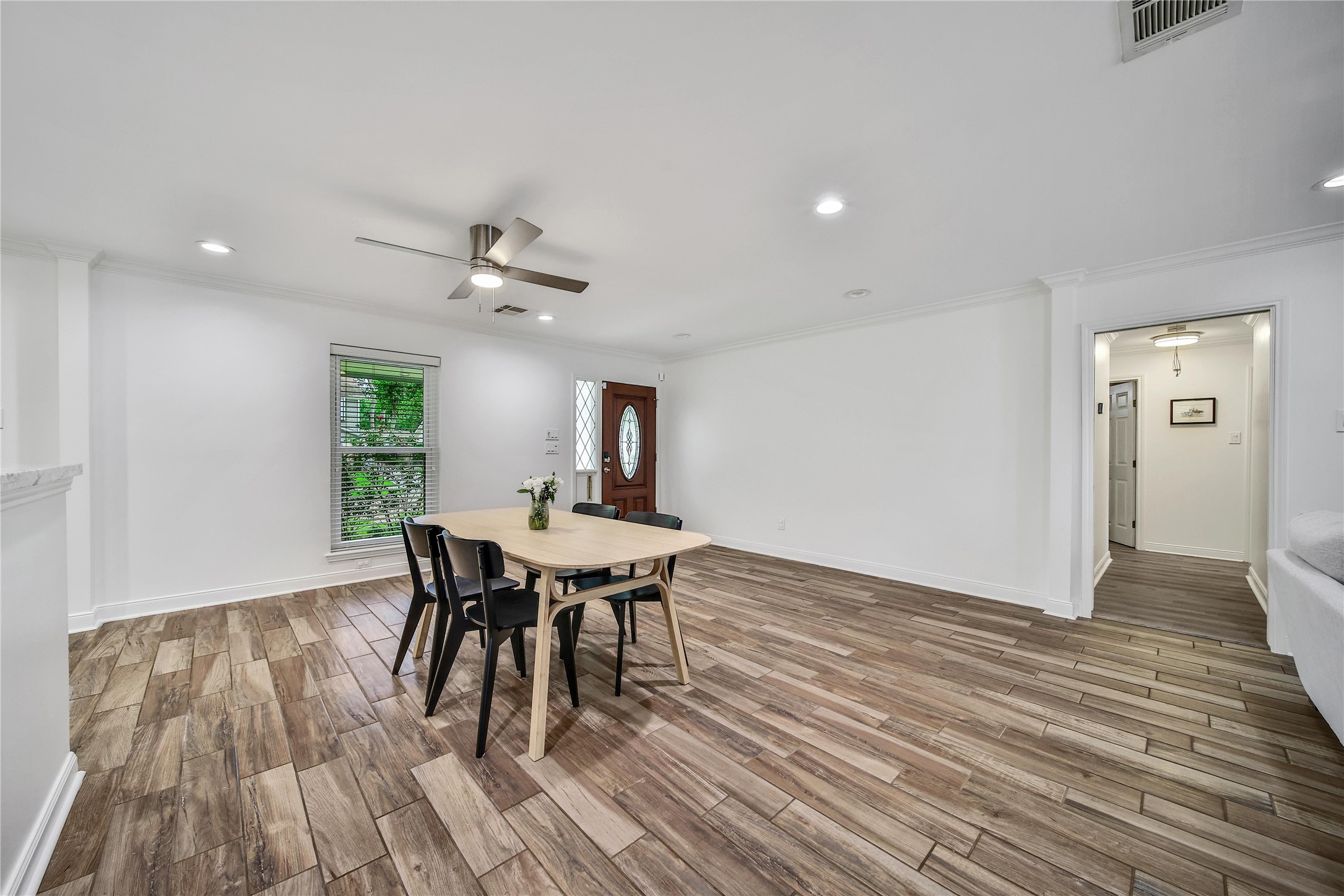 963 Thornton Road , Houston, TX, 77018 | 57349003 | Realty Texas LLC