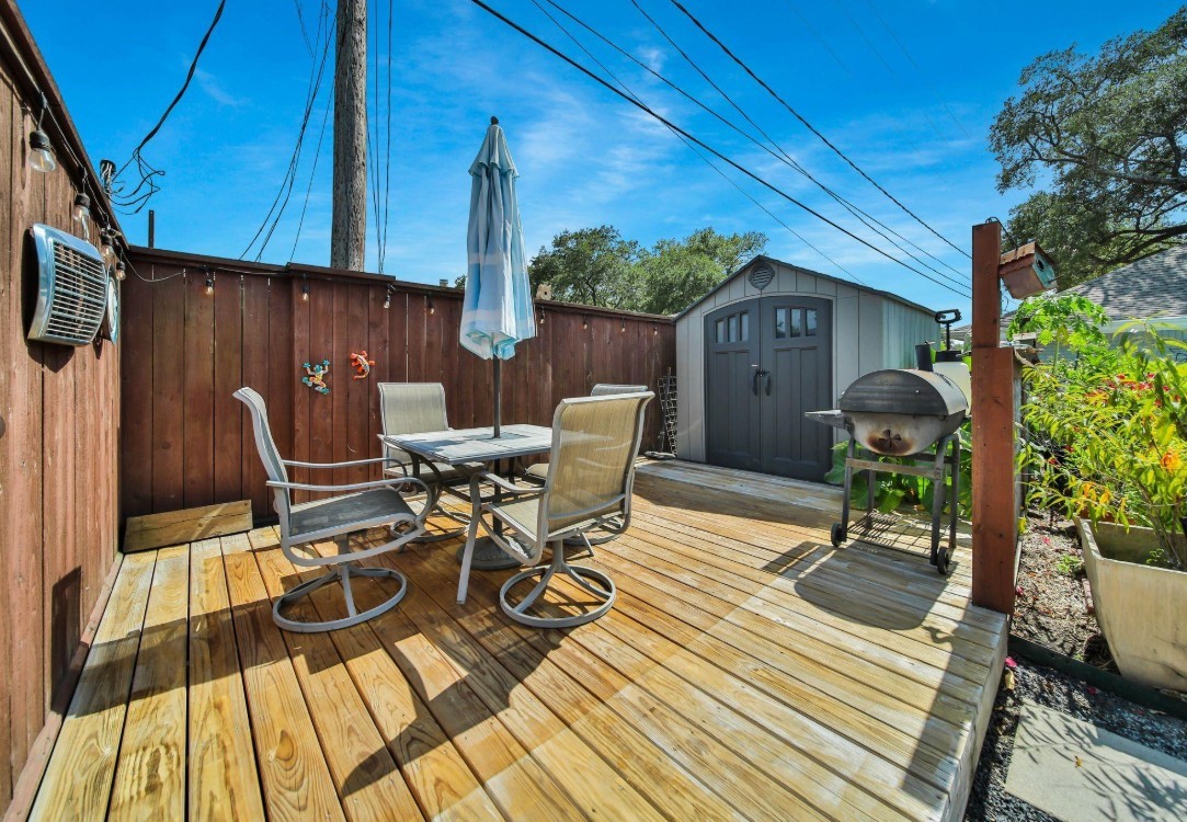 963 Thornton Road , Houston, TX, 77018 | 57349003 | Realty Texas LLC