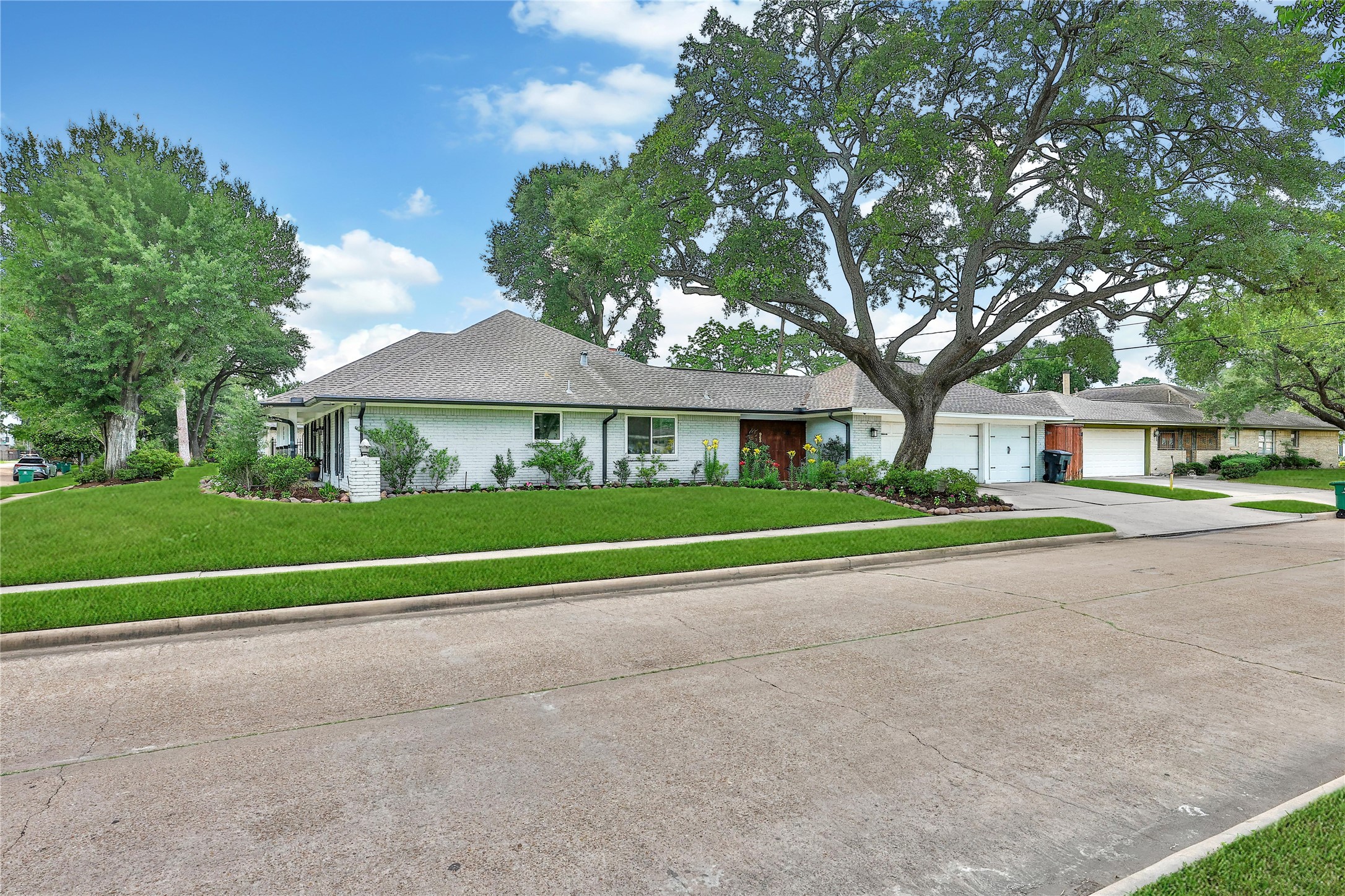 963 Thornton Road , Houston, TX, 77018 | 57349003 | Realty Texas LLC