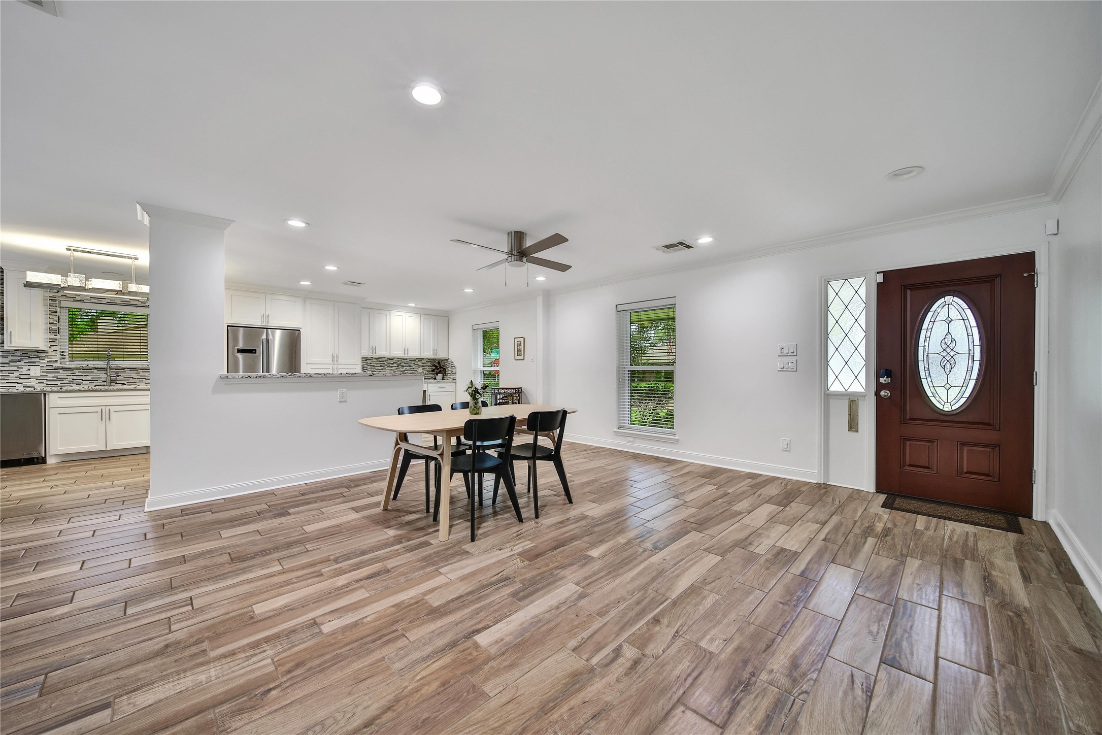 963 Thornton Road , Houston, TX, 77018 | 57349003 | Realty Texas LLC