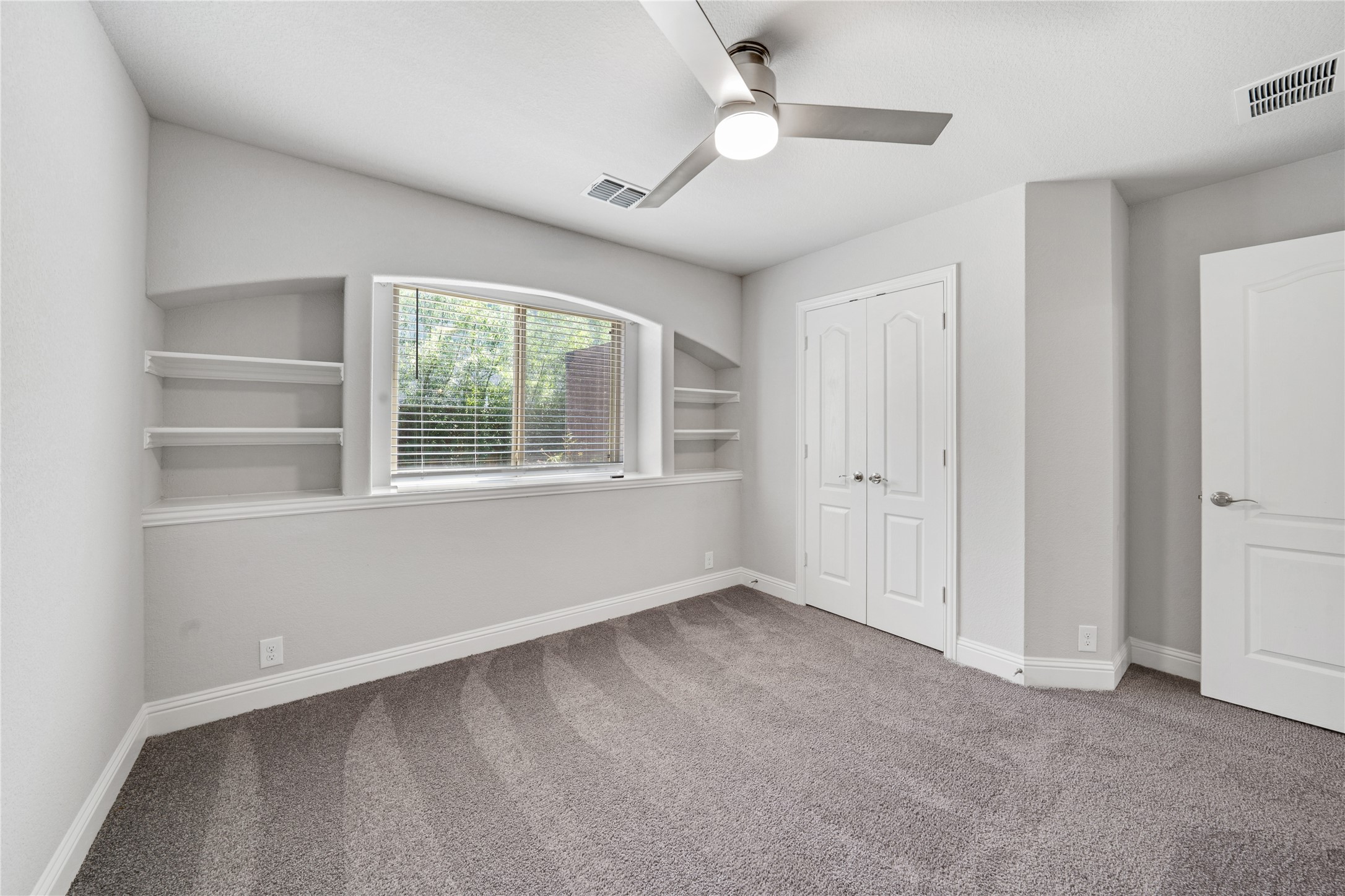 558 Lily Street , Crowley, TX, 76036 | 20948934 | Realty Texas LLC