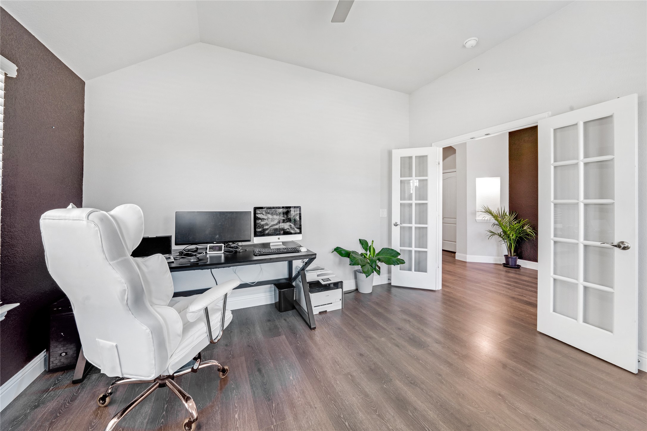 558 Lily Street , Crowley, TX, 76036 | 20948934 | Realty Texas LLC