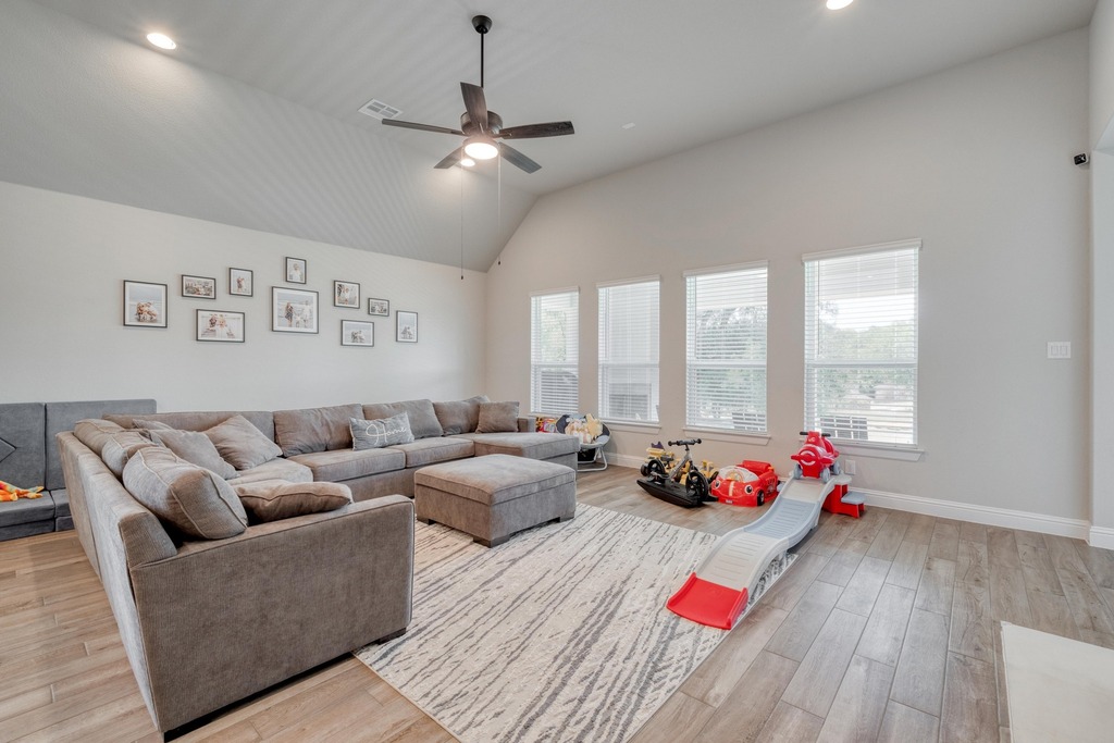 441 Double Eagle Ranch Drive , Cedar Creek, TX, 78612 | 1449574 | Realty Texas LLC