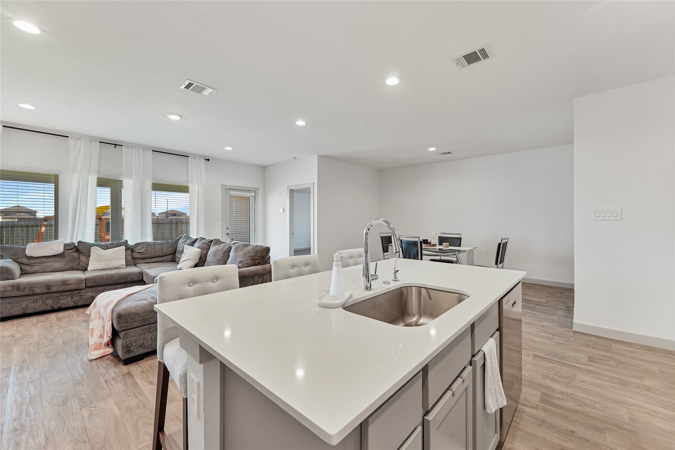 614 Hearth Manor Drive , Rosharon, TX, 77583 | 95225254 | Realty Texas LLC