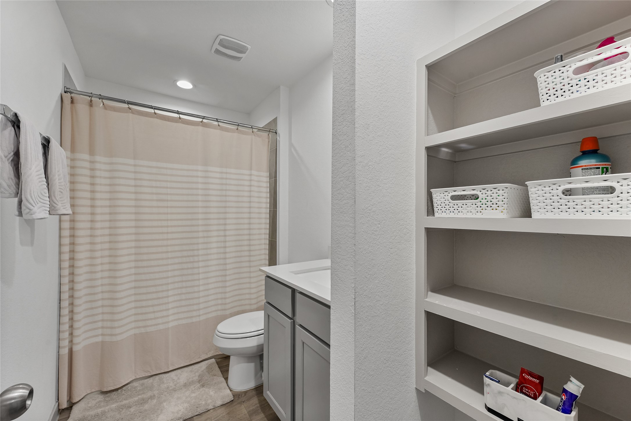 614 Hearth Manor Drive , Rosharon, TX, 77583 | 95225254 | Realty Texas LLC