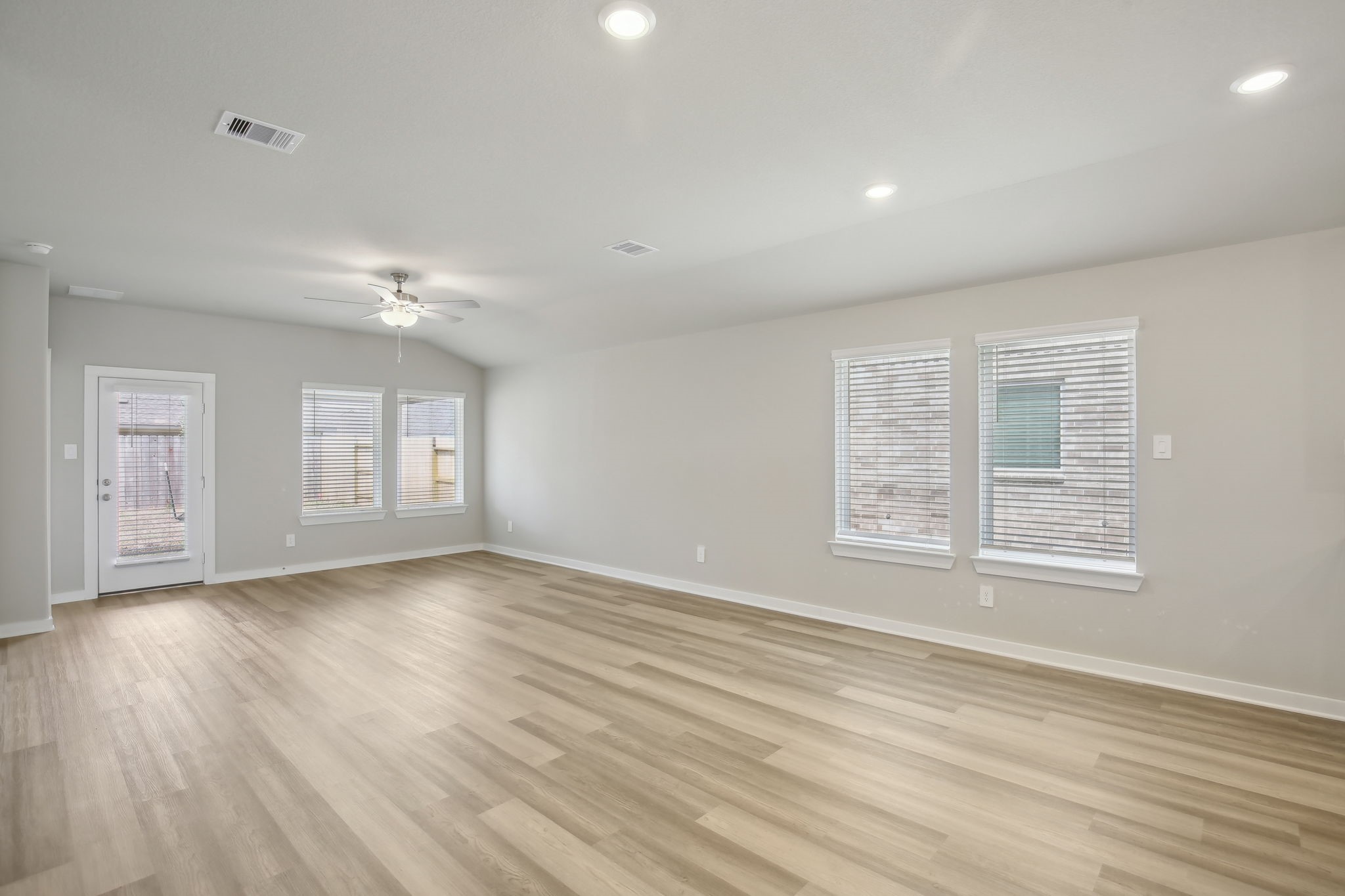 16989 Juniper Blossom Bend , Conroe, TX, 77302 | 93305948 | Realty Texas LLC