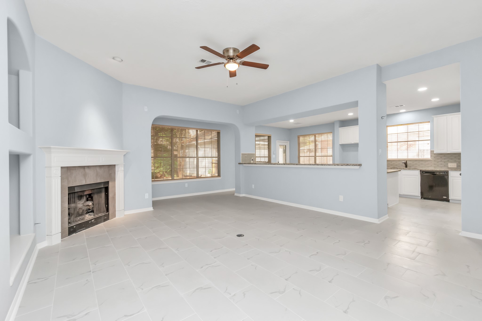 19 Long Springs Place , The Woodlands, TX, 77382 | 87853959 | Realty Texas LLC