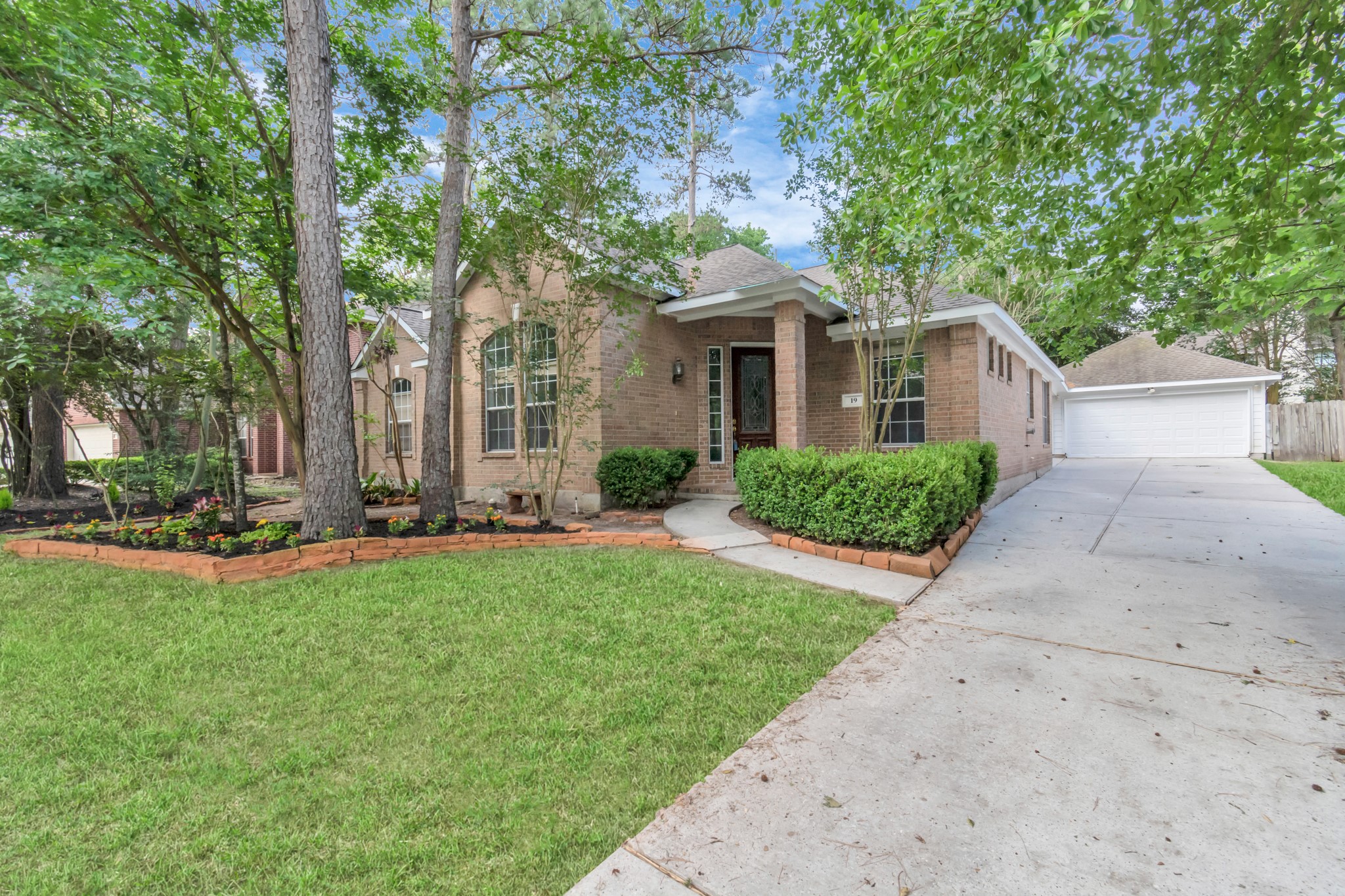 19 Long Springs Place , The Woodlands, TX, 77382 | 87853959 | Realty Texas LLC
