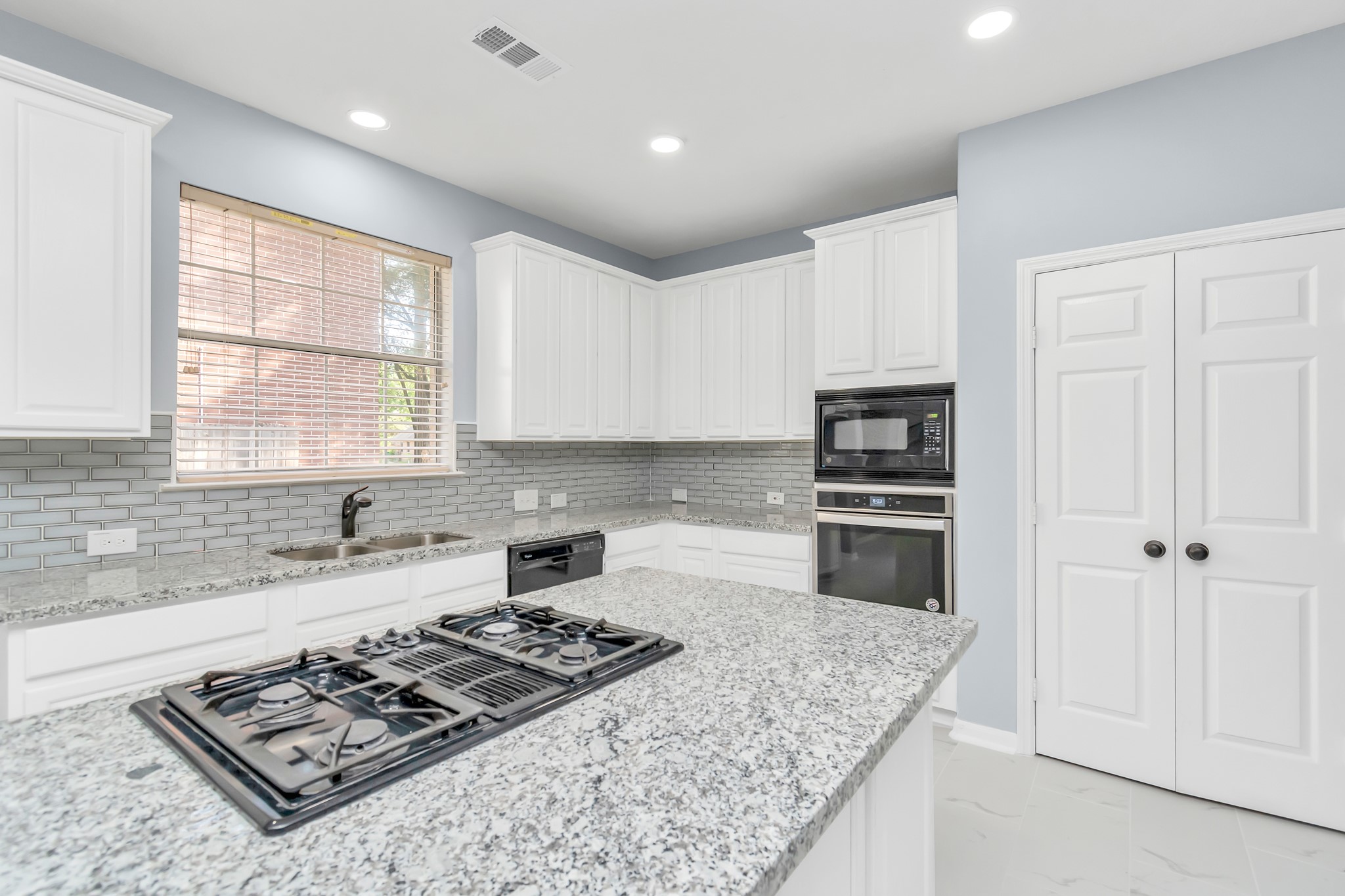19 Long Springs Place , The Woodlands, TX, 77382 | 87853959 | Realty Texas LLC