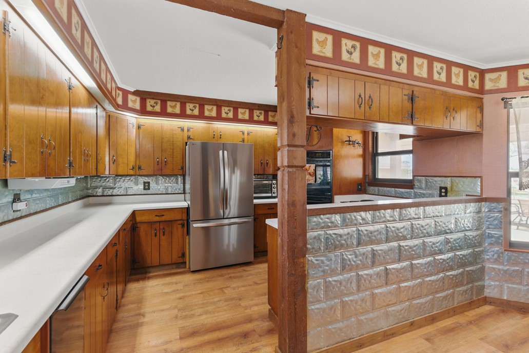 701 W Steele Street , Smiley, TX, 78159 | 8766339 | Realty Texas LLC