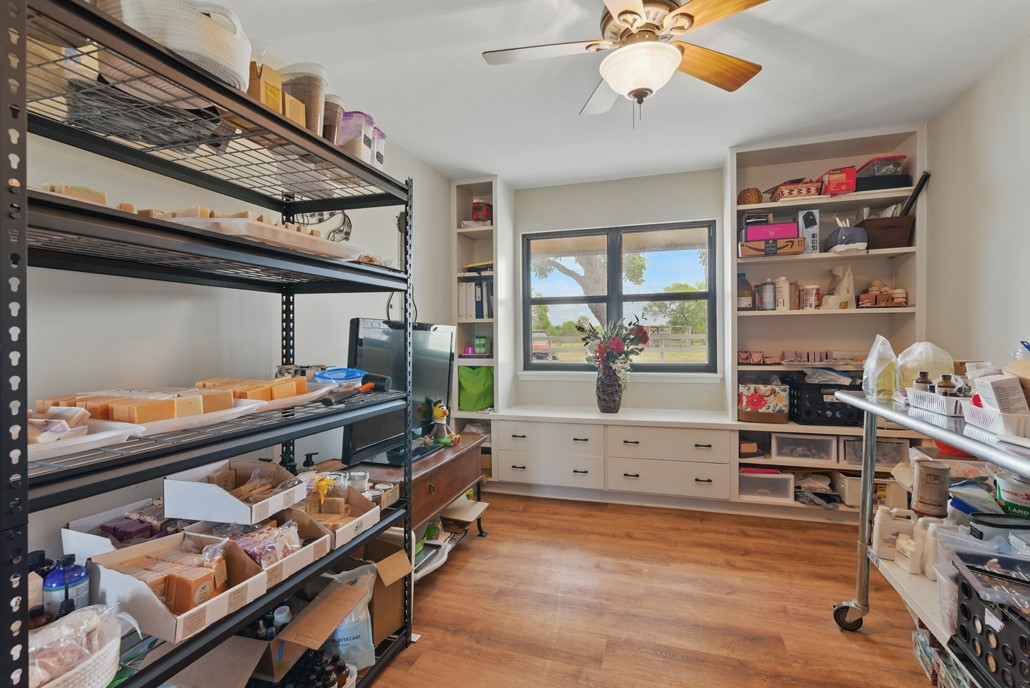 701 W Steele Street , Smiley, TX, 78159 | 8766339 | Realty Texas LLC