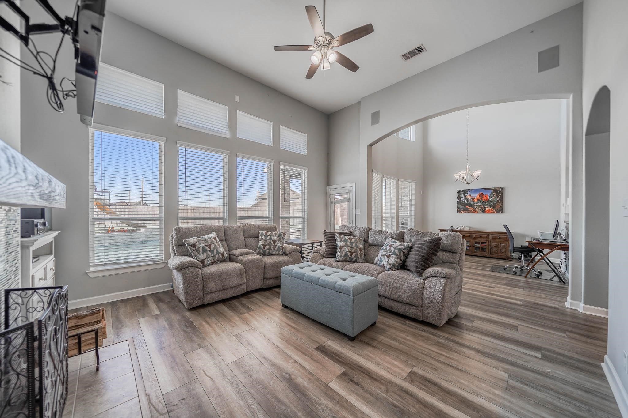 6201 Moosewood Lane , League City, TX, 77573 | 71459289 | Realty Texas LLC