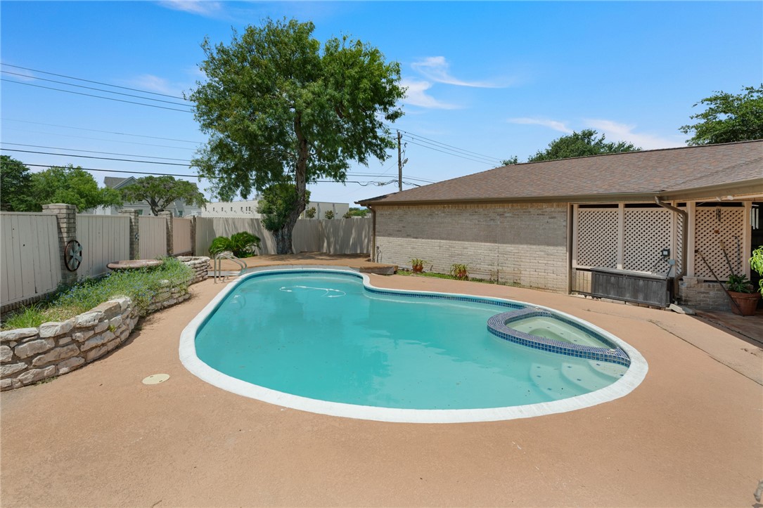 7033 Chiswick Drive , Corpus Christi, TX, 78413 | 459806 | Realty Texas LLC