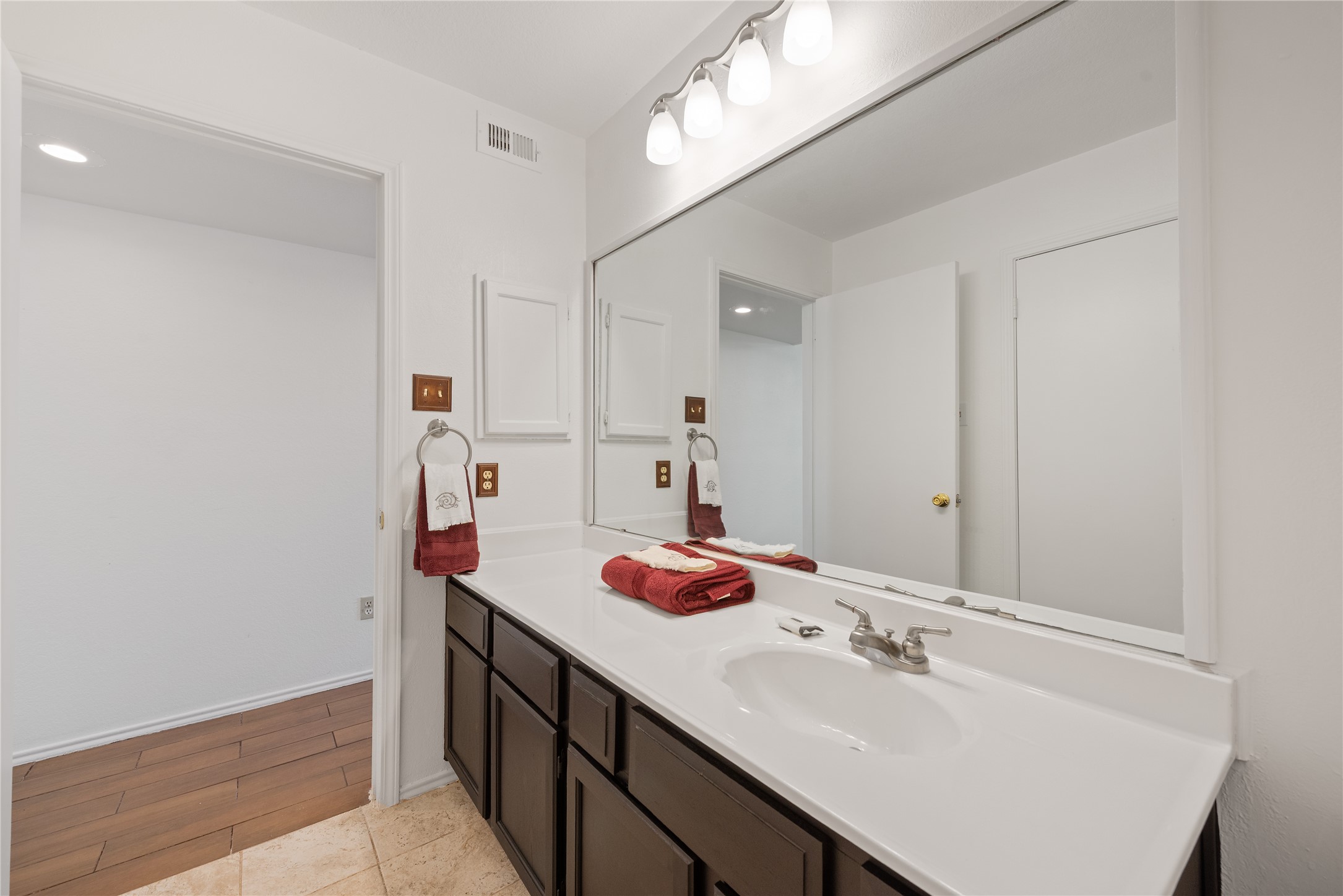 2909 Sunset Point Lane , Carrollton, TX, 75007 | 20948863 | Realty Texas LLC