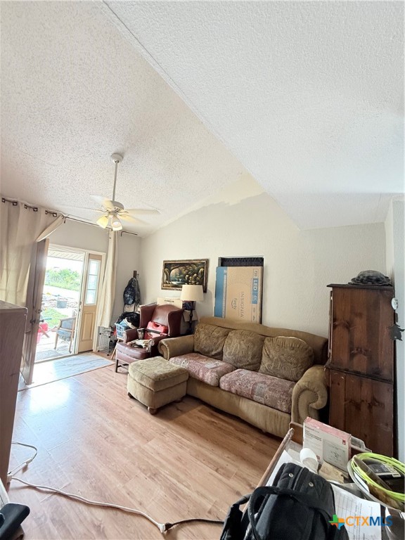 1520 Cloud Lane , New Braunfels, TX, 78130 | 581605 | Realty Texas LLC