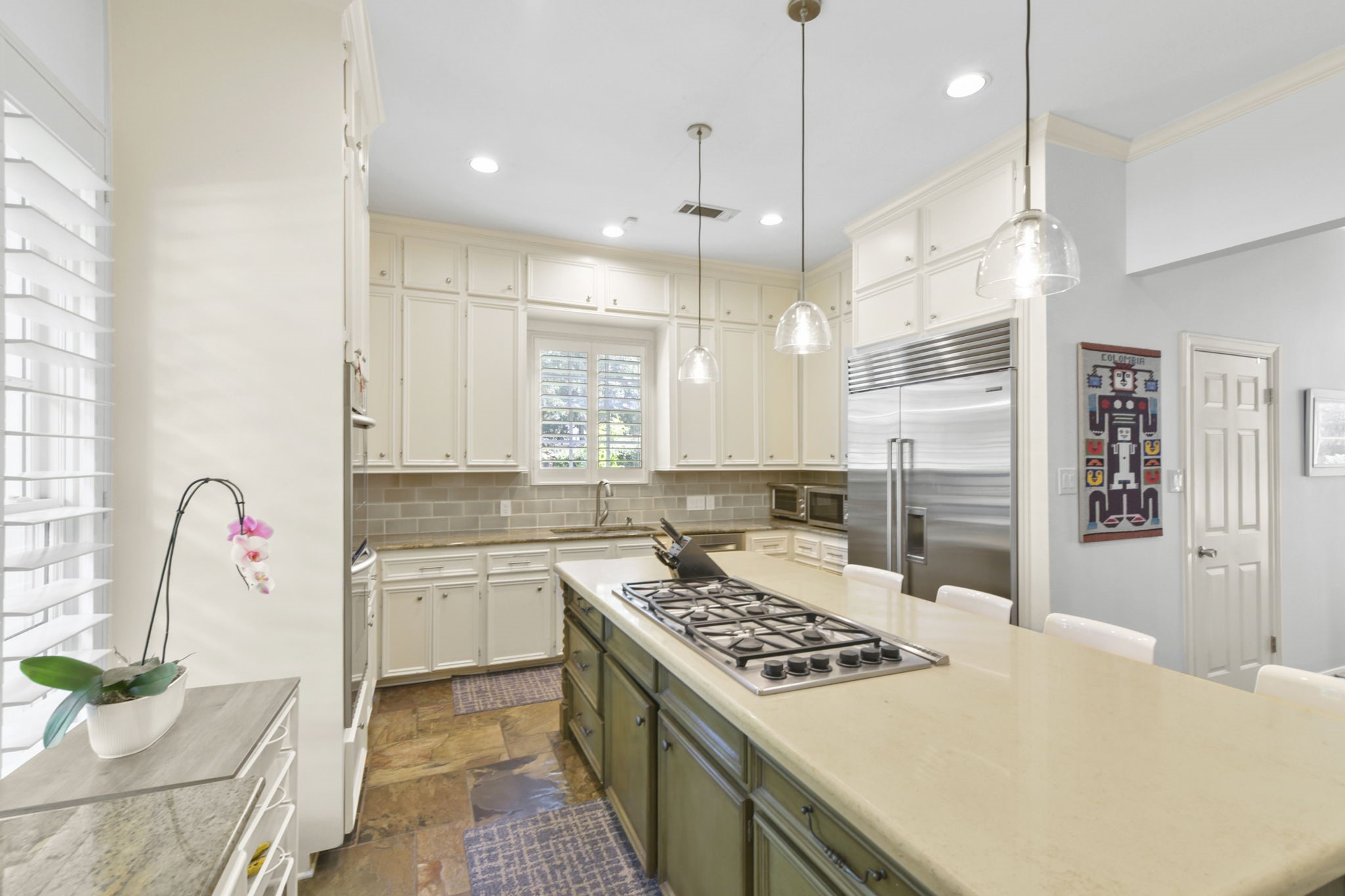 903 Echo Lane , Houston, TX, 77024 | 33379604 | Realty Texas LLC