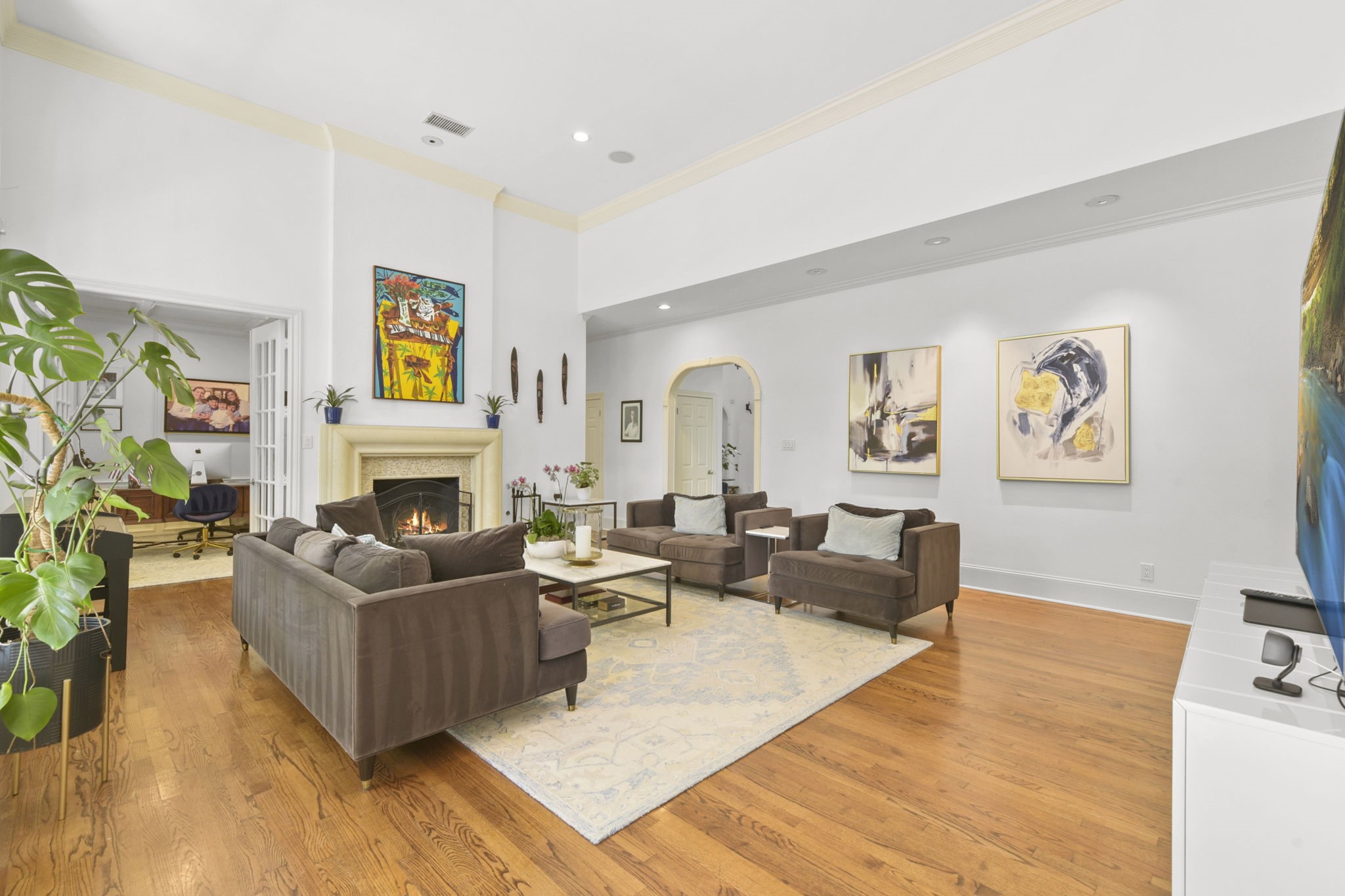 903 Echo Lane , Houston, TX, 77024 | 33379604 | Realty Texas LLC