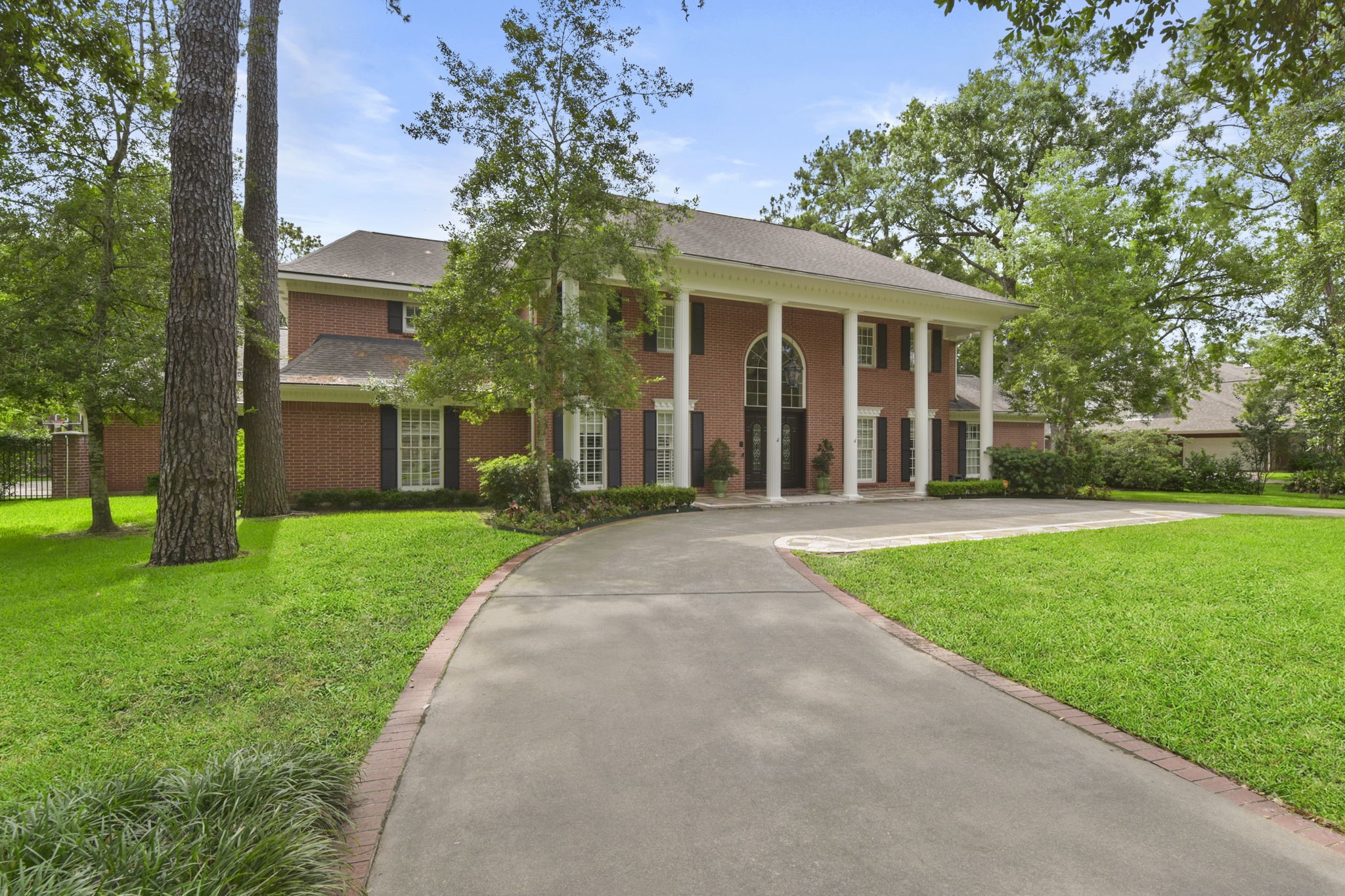 903 Echo Lane , Houston, TX, 77024 | 33379604 | Realty Texas LLC