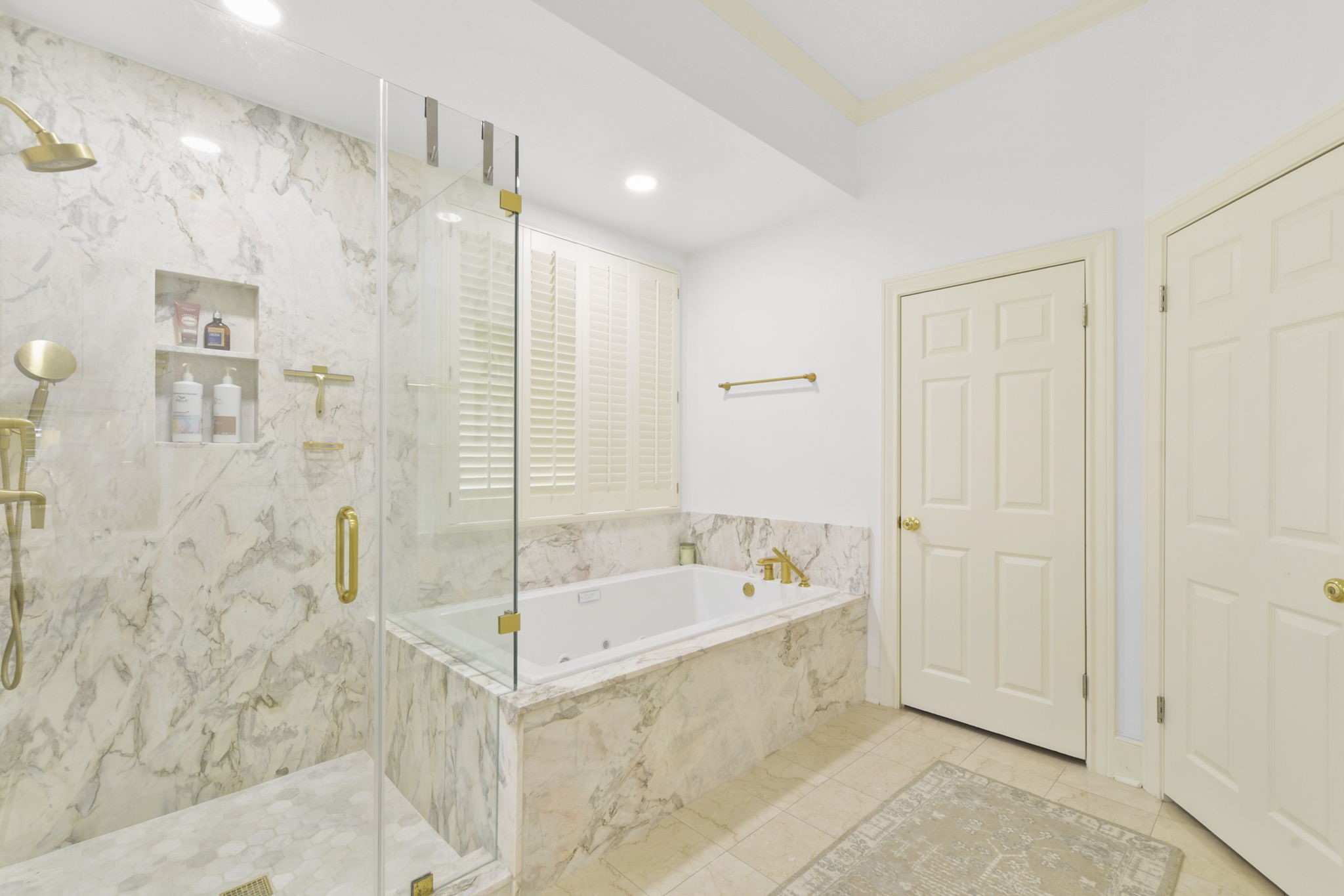 903 Echo Lane , Houston, TX, 77024 | 33379604 | Realty Texas LLC