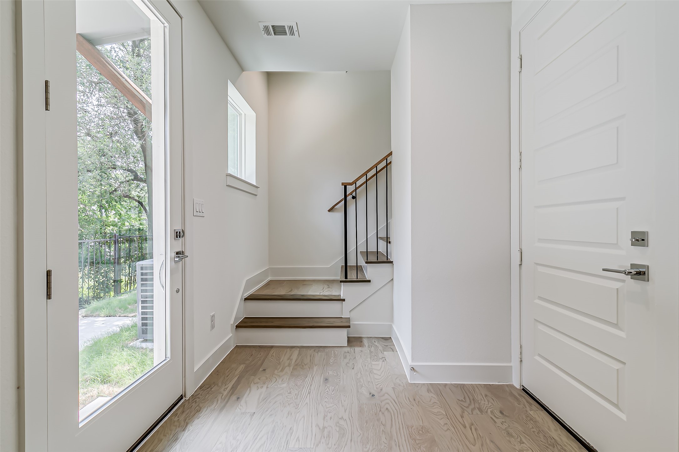 6028 Lewis Street , Dallas, TX, 75206 | 20951718 | Realty Texas LLC