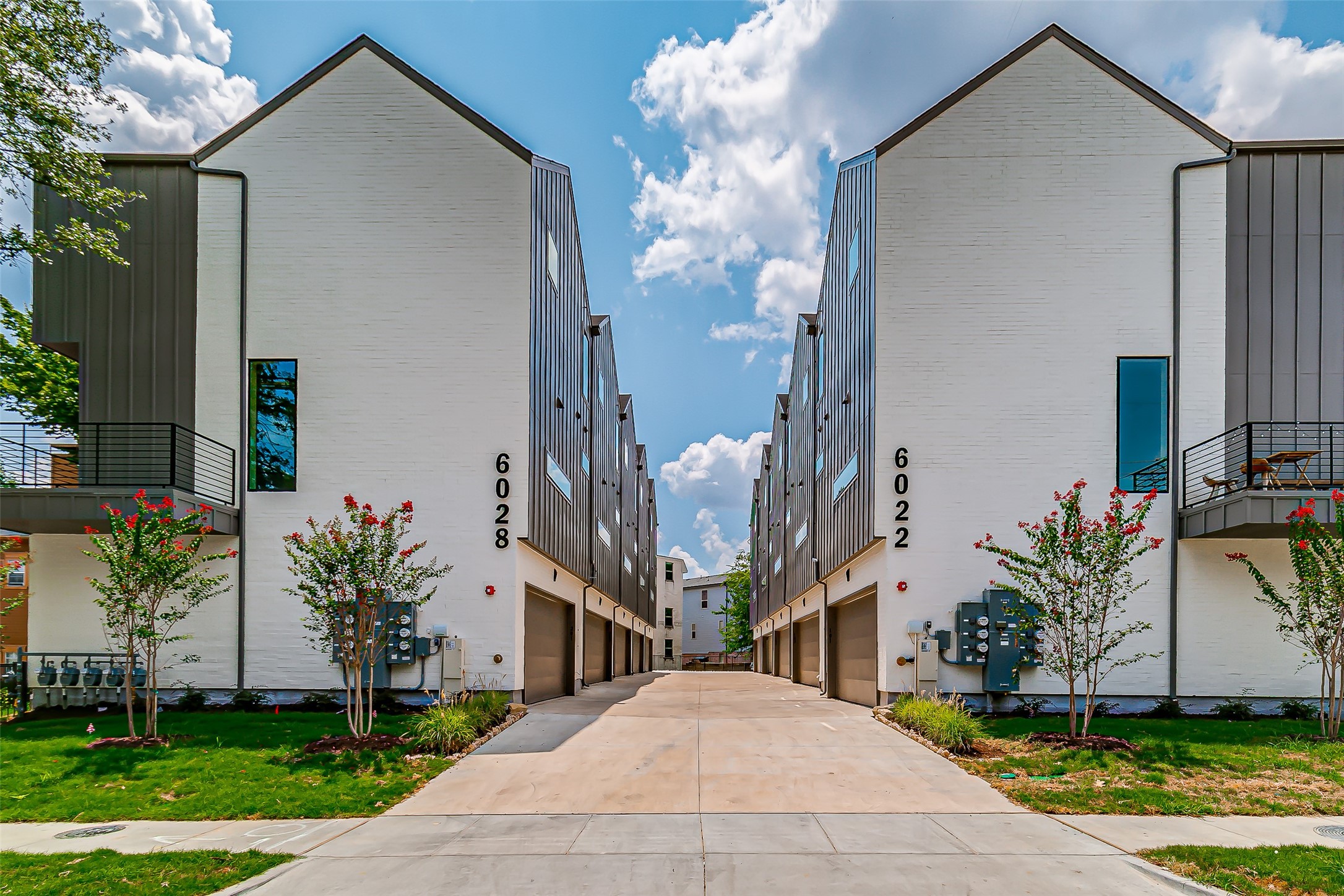 6028 Lewis Street , Dallas, TX, 75206 | 20951718 | Realty Texas LLC