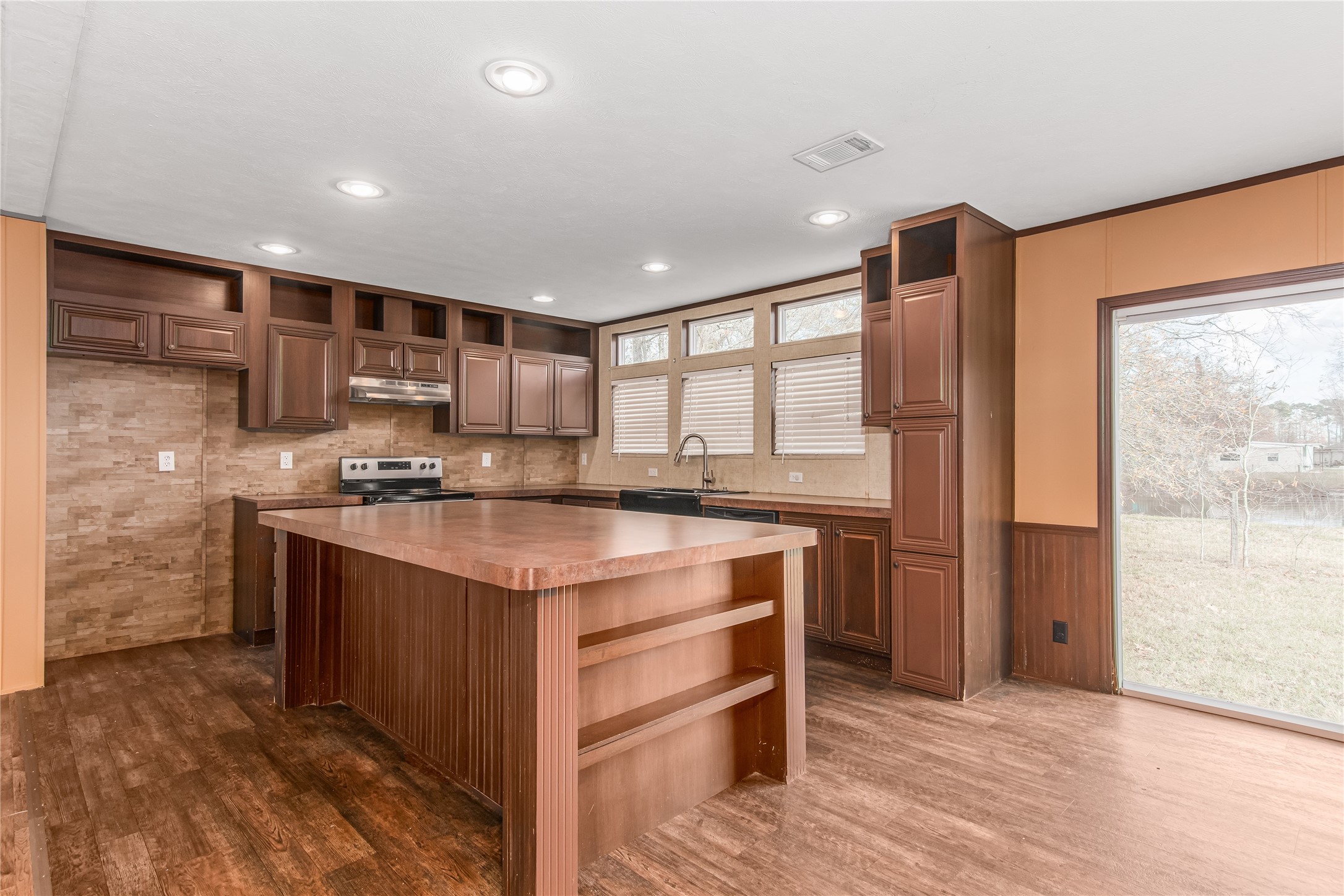 1543 Belle Terre Drive, Huffman, TX, 77336 | 98344260 | Realty Texas LLC