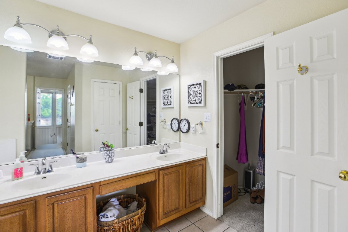 401 Rio Grande Avenue , Hutto, TX, 78634 | 5000636 | Realty Texas LLC