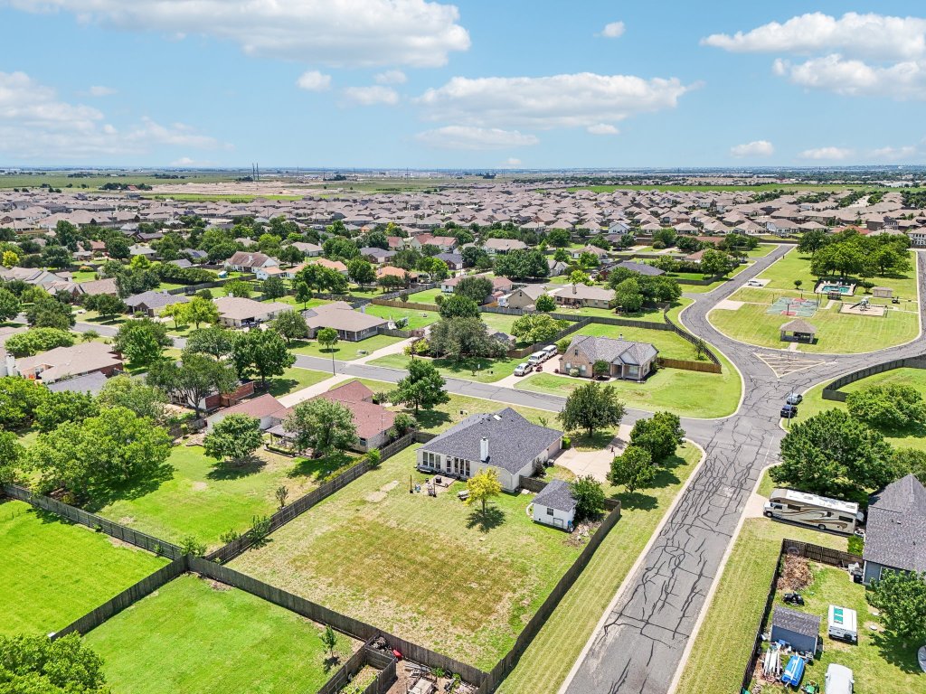 401 Rio Grande Avenue , Hutto, TX, 78634 | 5000636 | Realty Texas LLC
