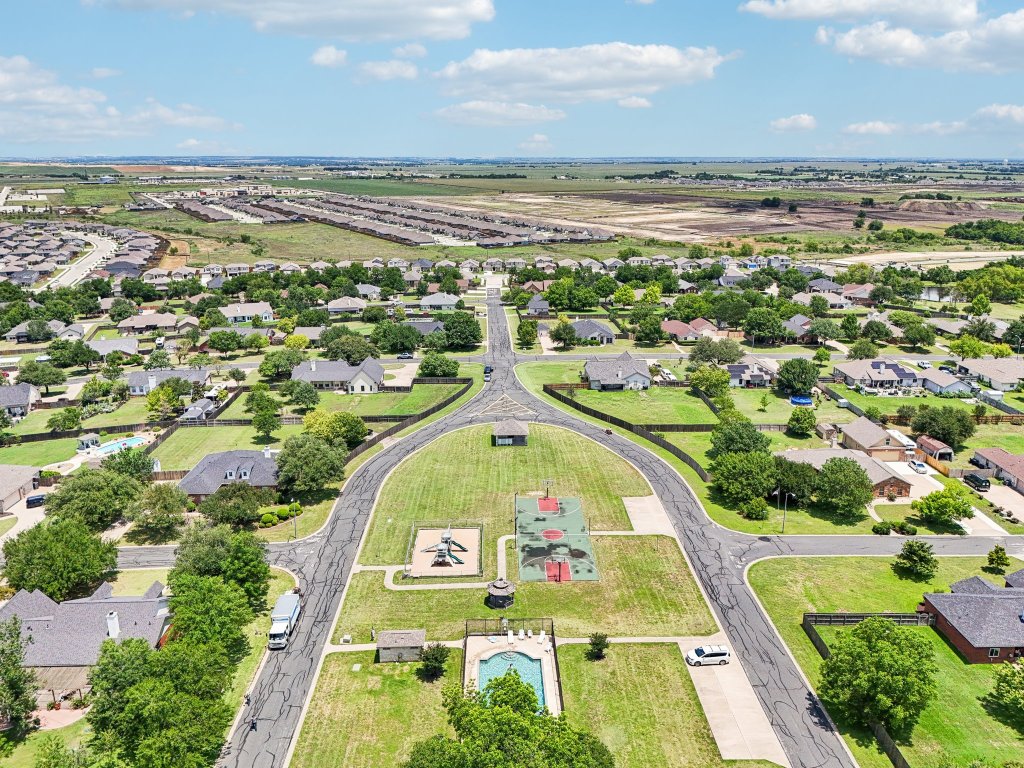 401 Rio Grande Avenue , Hutto, TX, 78634 | 5000636 | Realty Texas LLC