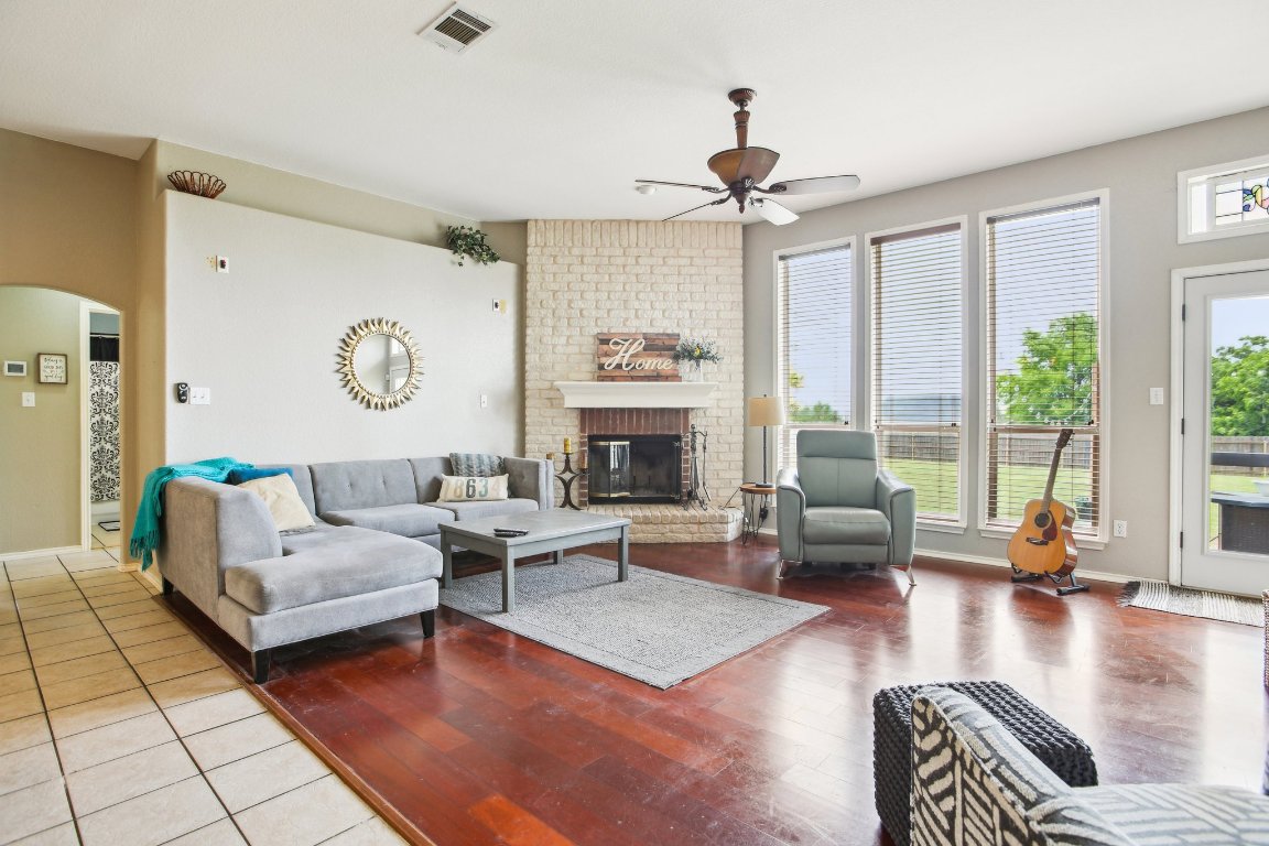 401 Rio Grande Avenue , Hutto, TX, 78634 | 5000636 | Realty Texas LLC